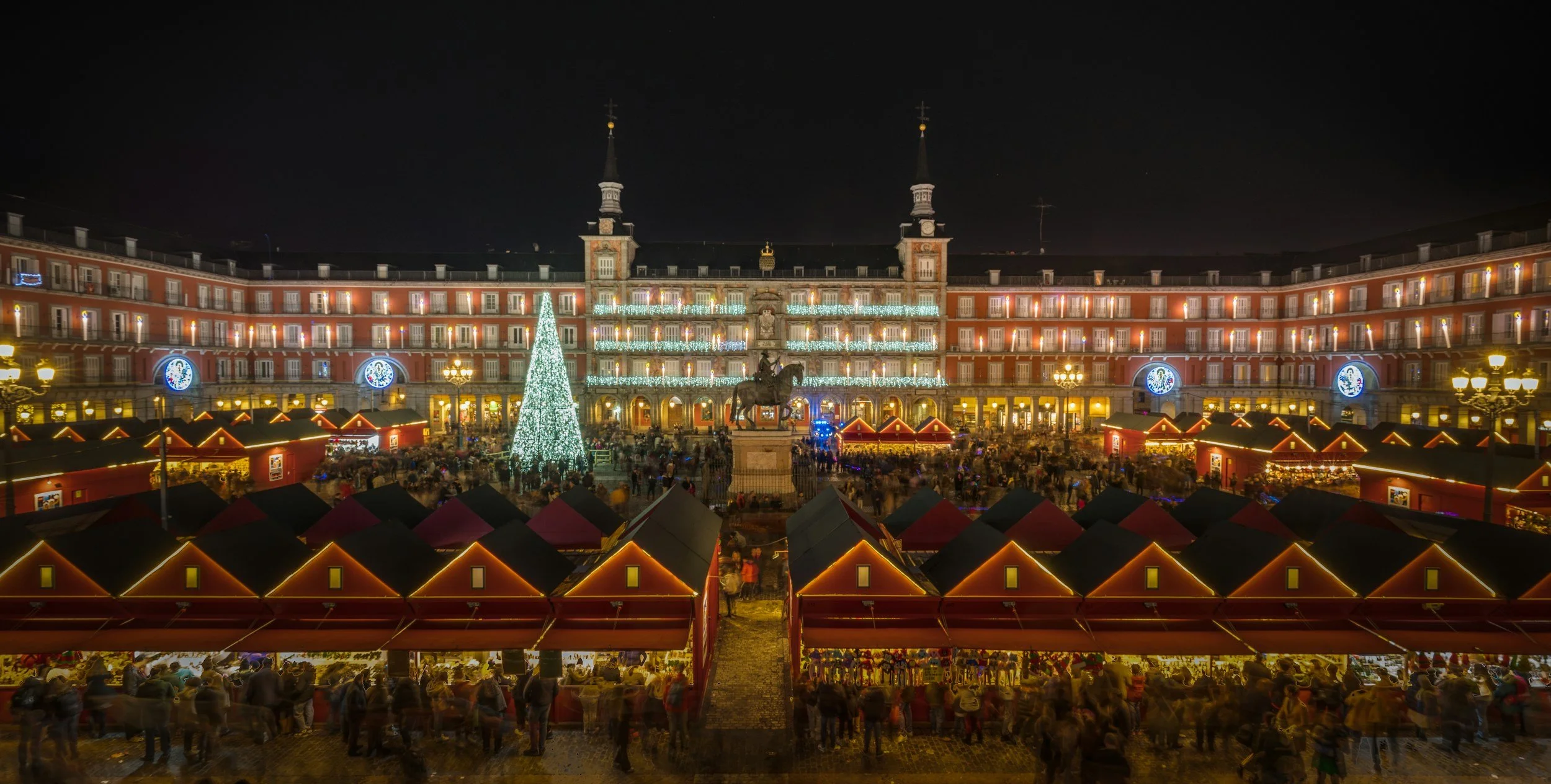 Estos son los mercados navideños que debes visitar en España 