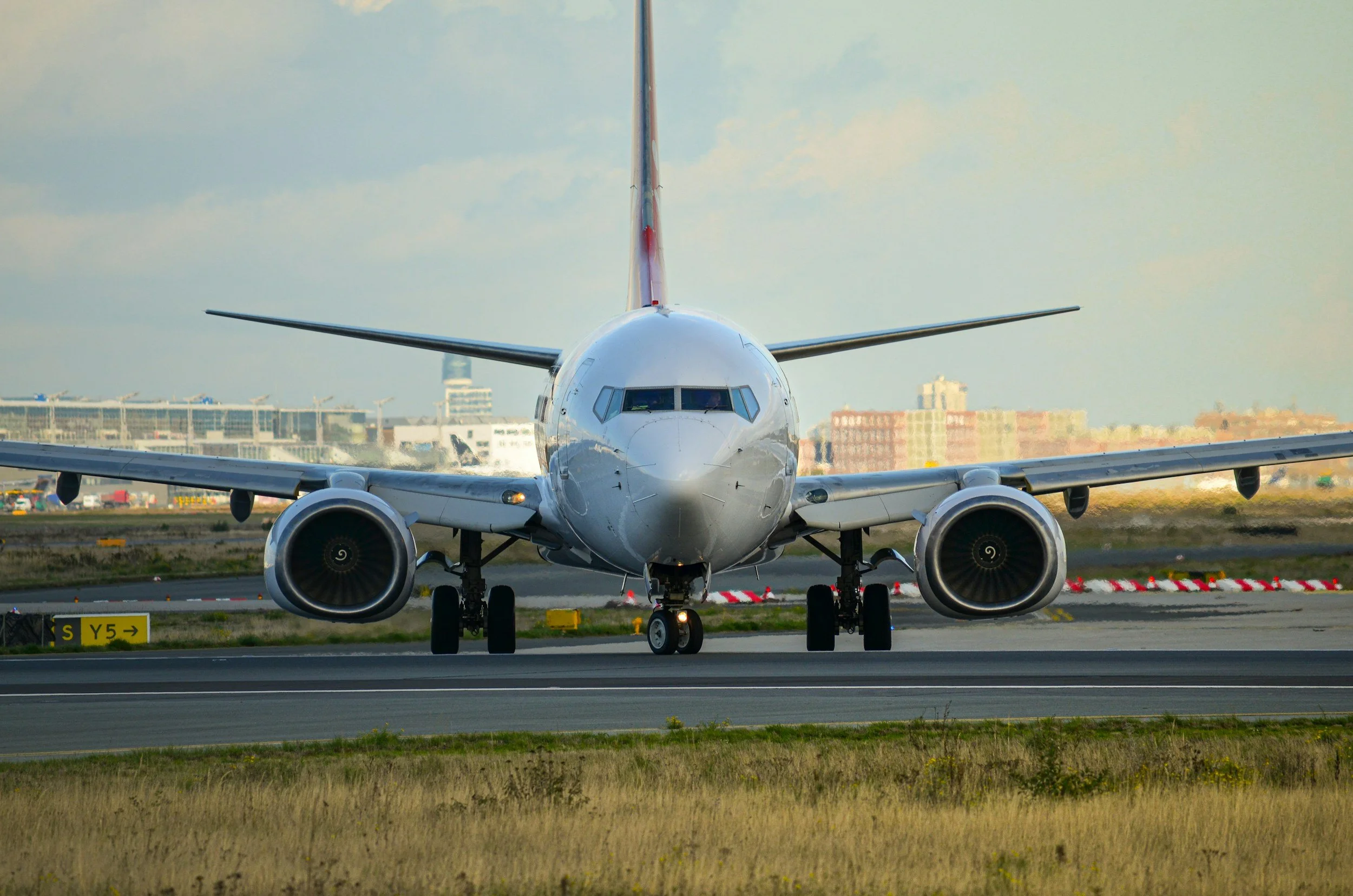¿Cuánto deberías pagar por un vuelo en 2026? Guía actualizada de precios y estrategias