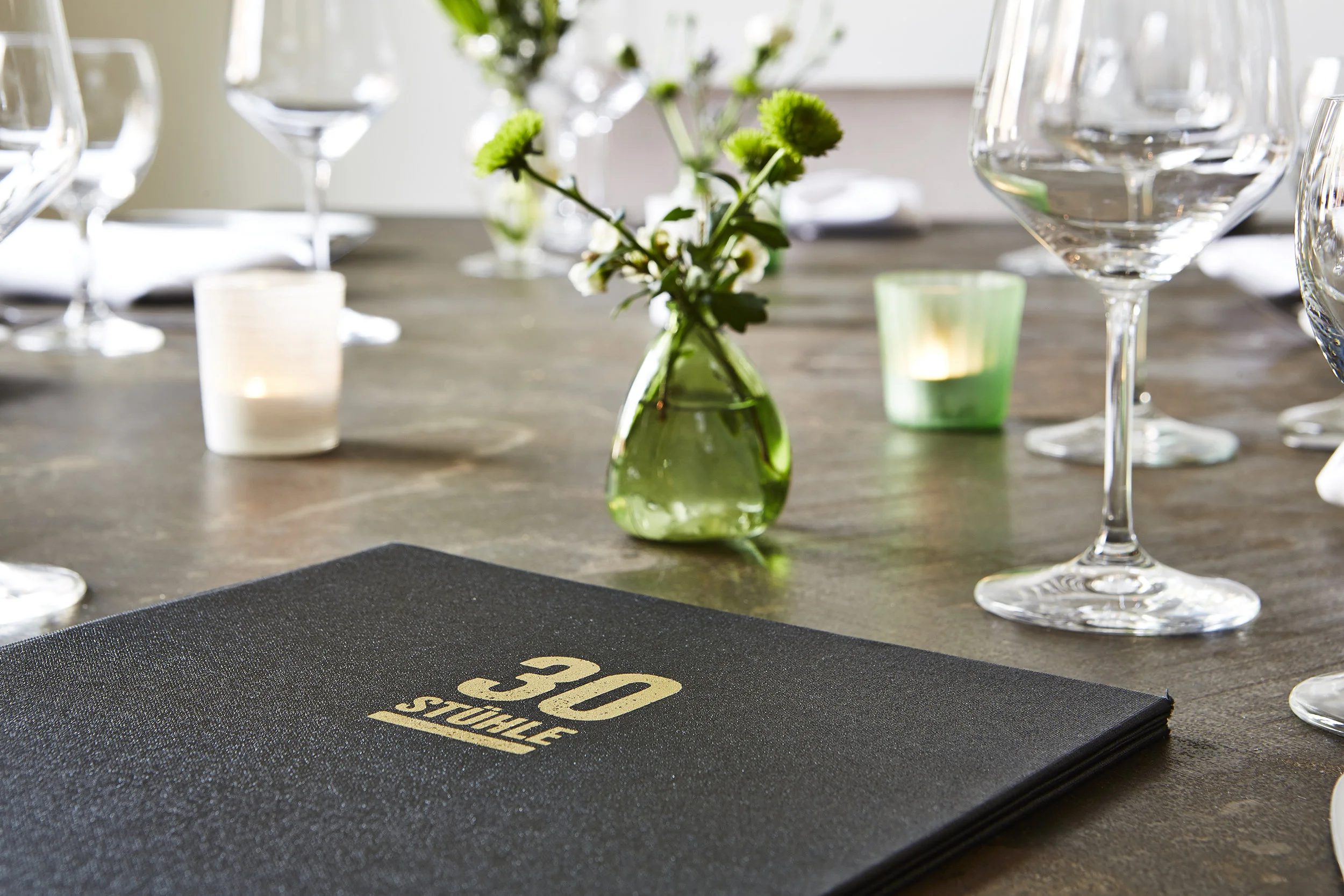 restaurant_30_stuehle_07.jpg