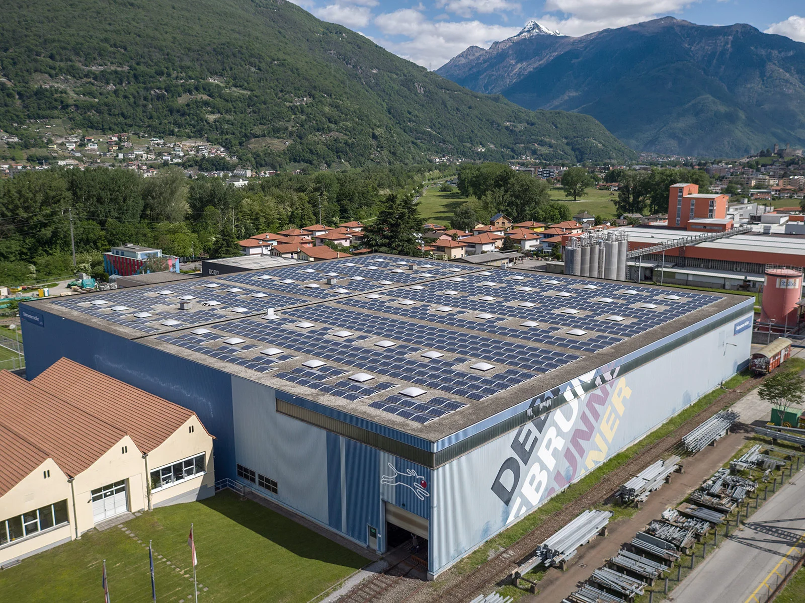 Impianto-fotovoltaico-debrunner_2013.jpg