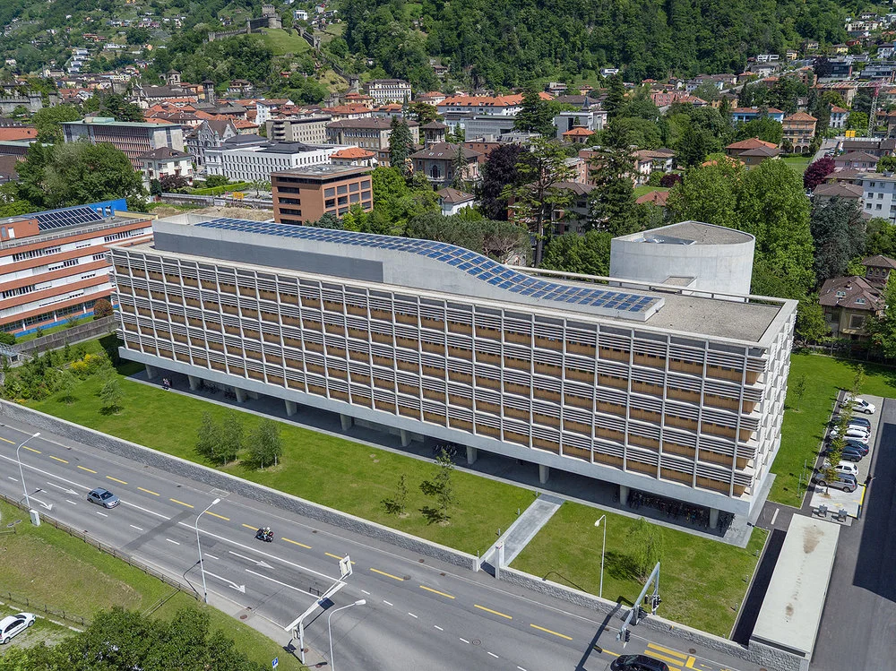 Impianto-fotovoltaico-stabile-ammin-3_2012.jpg