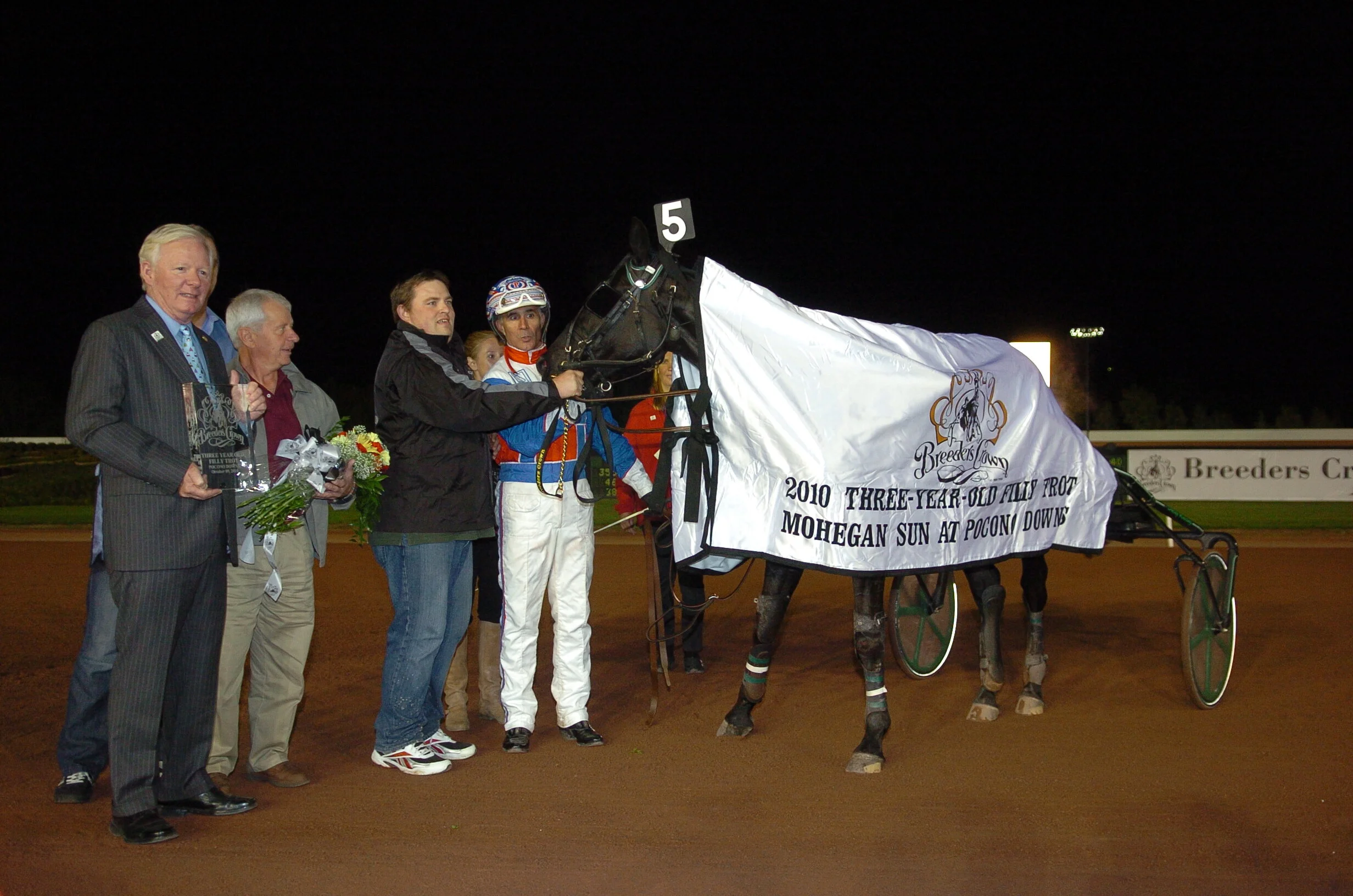 Impressive Kemp with trophy 2.JPG