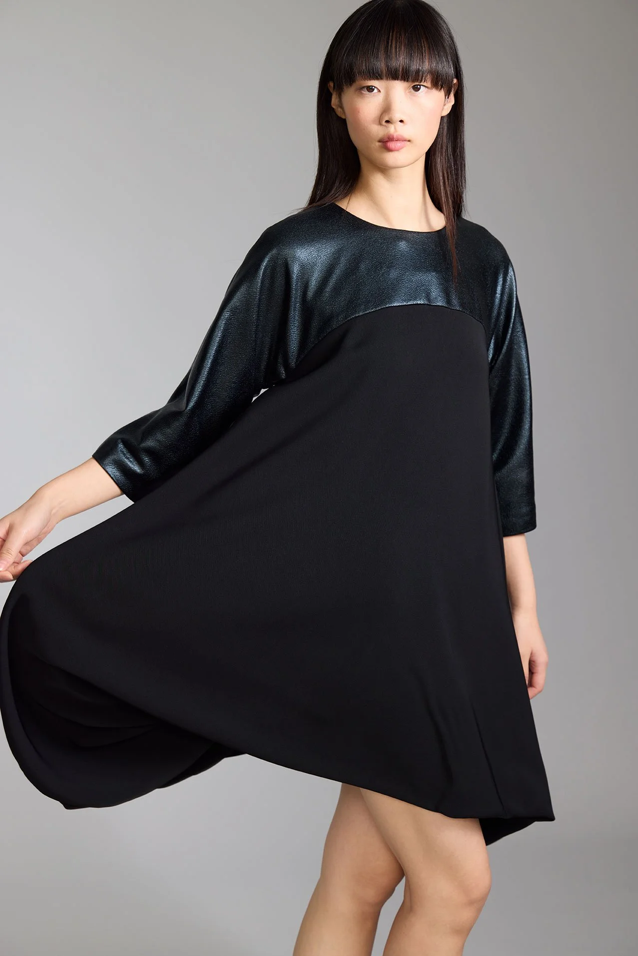 Look21-Shot24-5_YokeDress_CrepeBlendLowerwithBlackFauxLeatherTop_kottkomm_circlecollection.jpg