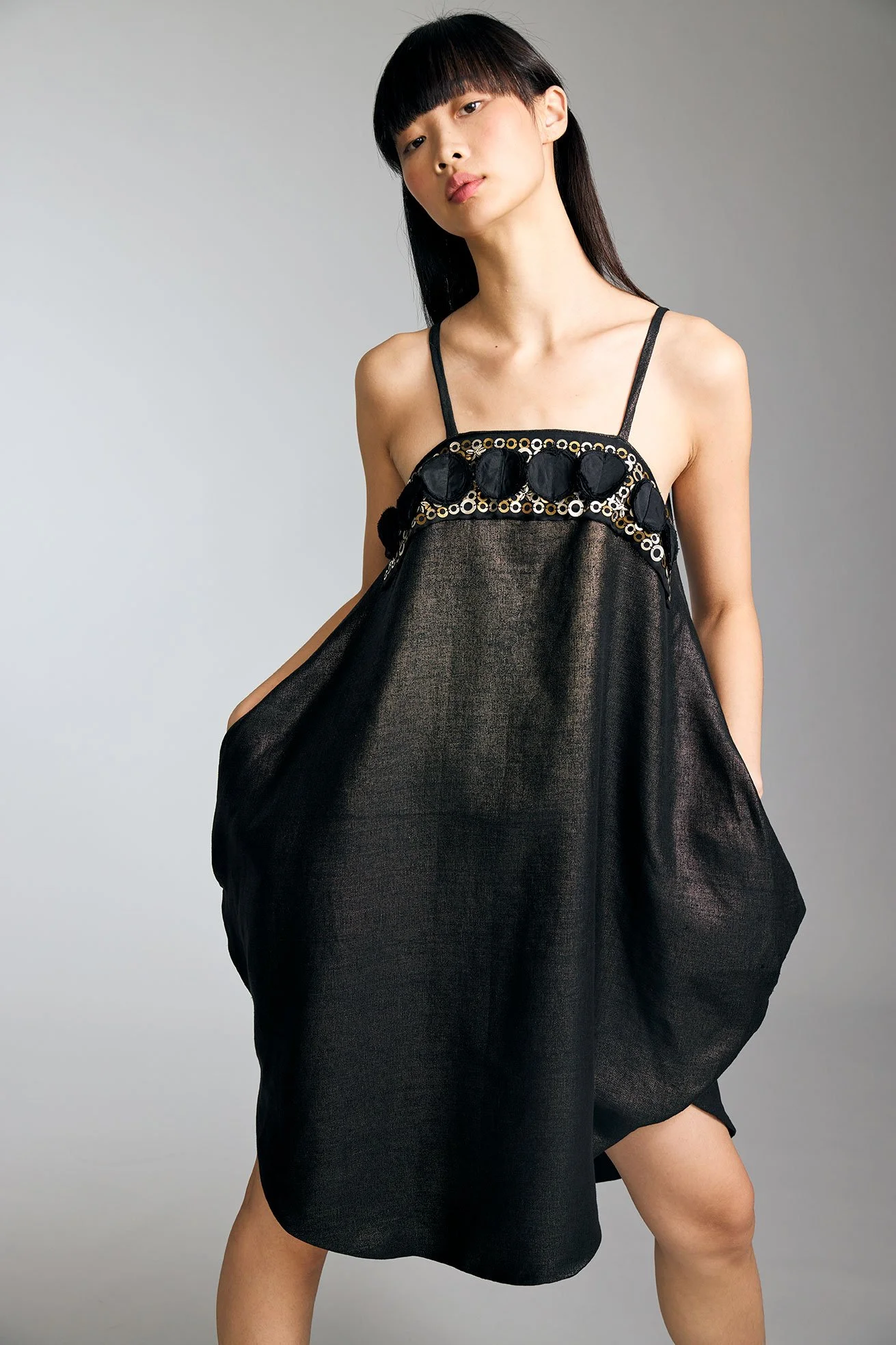 Look 25-Shot28-9_GildedCircleDress_GoldGildedLinenWithSpaghettiStrapsAndMetalAndFabricTrim_kottkomm_circlecollection.jpg