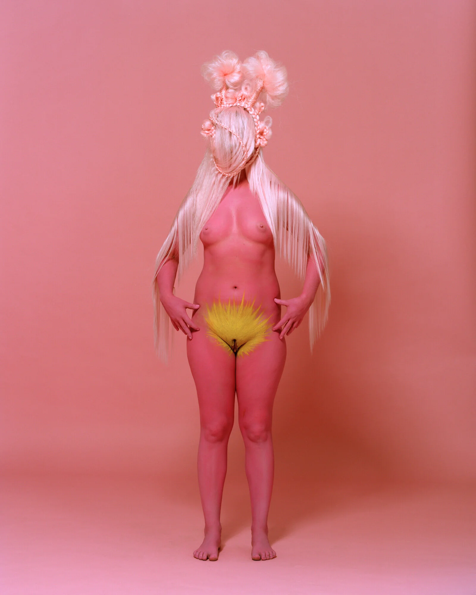 Eliska Sky_Womaneroes05.jpg