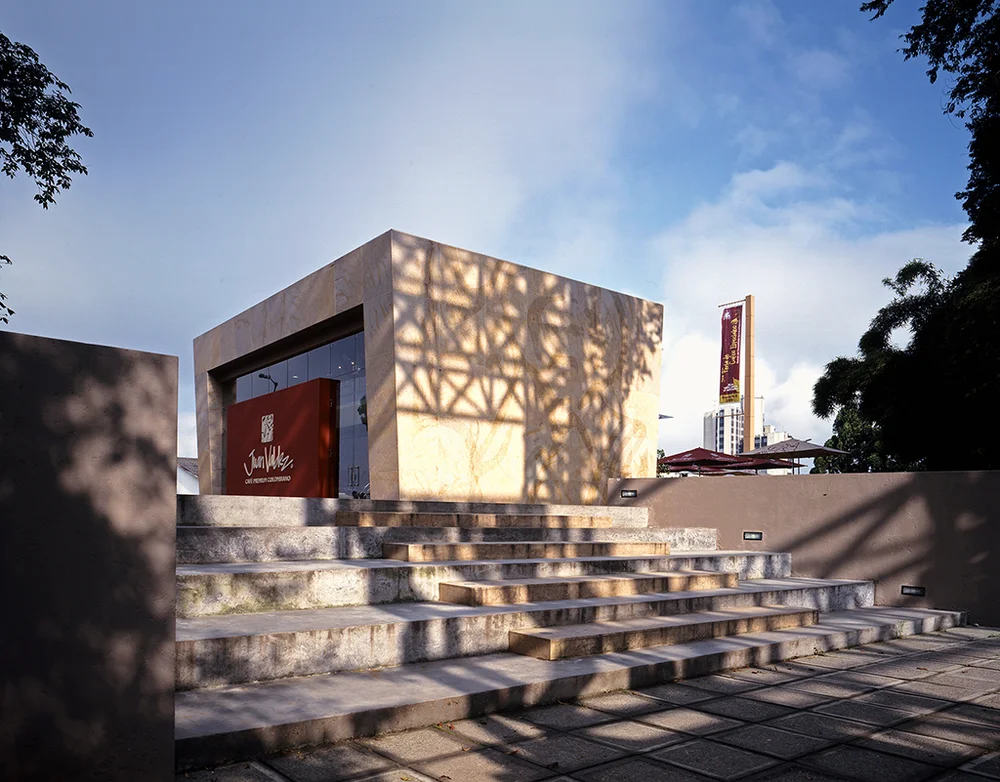 02-desde-base-torre-baja.jpg