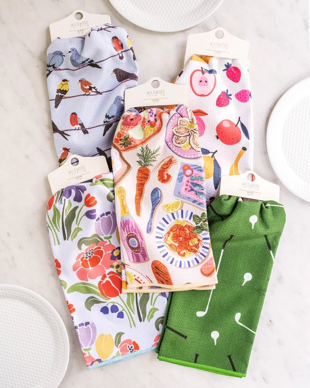 Brighten up your kitchen with these ultra-soft, reversible hand towels from Wildwood Landing! 🍓🌸 From sweet florals to playful food spreads, these waffle weave microfiber towels are as functional as they are cute. 

Which print are you grabbing fir