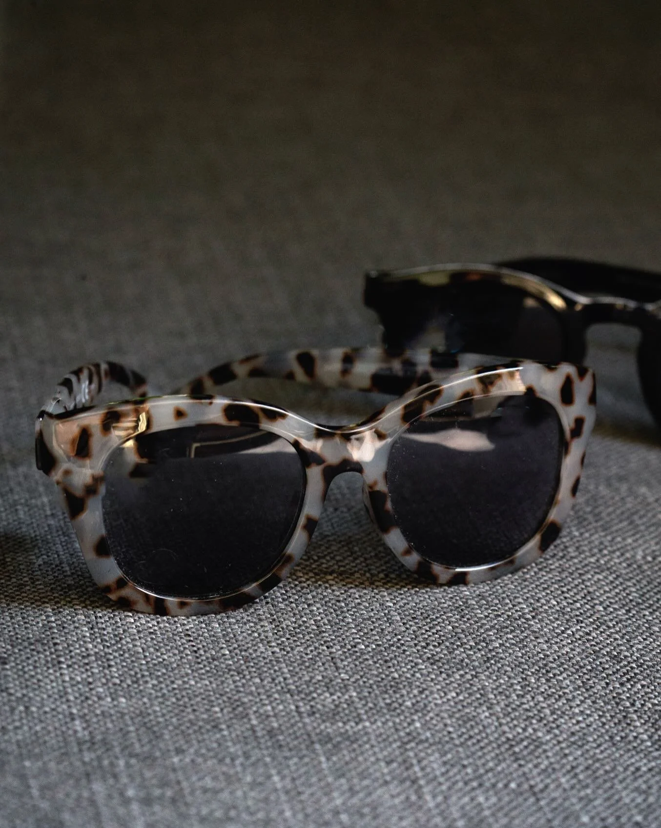 Fall calls for fresh chic sunnies - new styles available now at Sendik&rsquo;s Home! 🕶️🍁