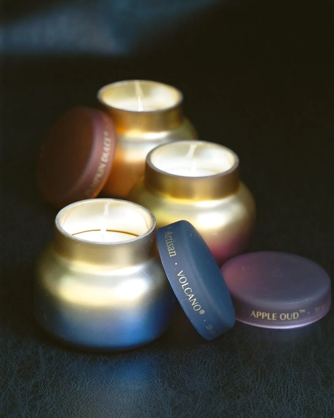 Inspired by the golden light of autumn in Tuscany, this @capribluecandles collection captures the vineyard evenings and moments made to savor! Check out new scents &amp; the scents you love in this new look 🤩