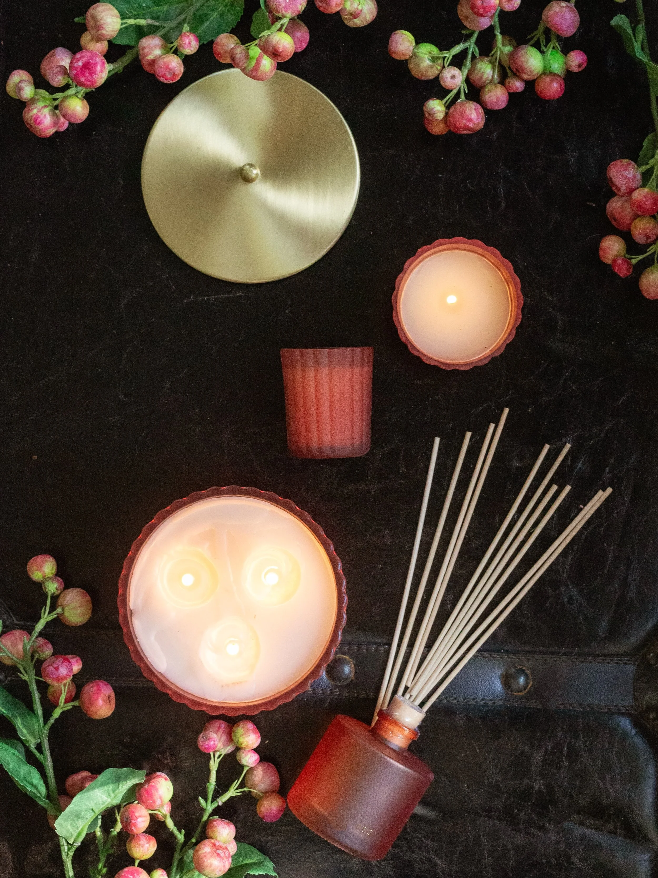 Our fall scent sale starts today! 🤎 Stock up on all your favorite candles, soaps, lotions, room sprays &amp; potpourri. Save 20% now through October 27th!