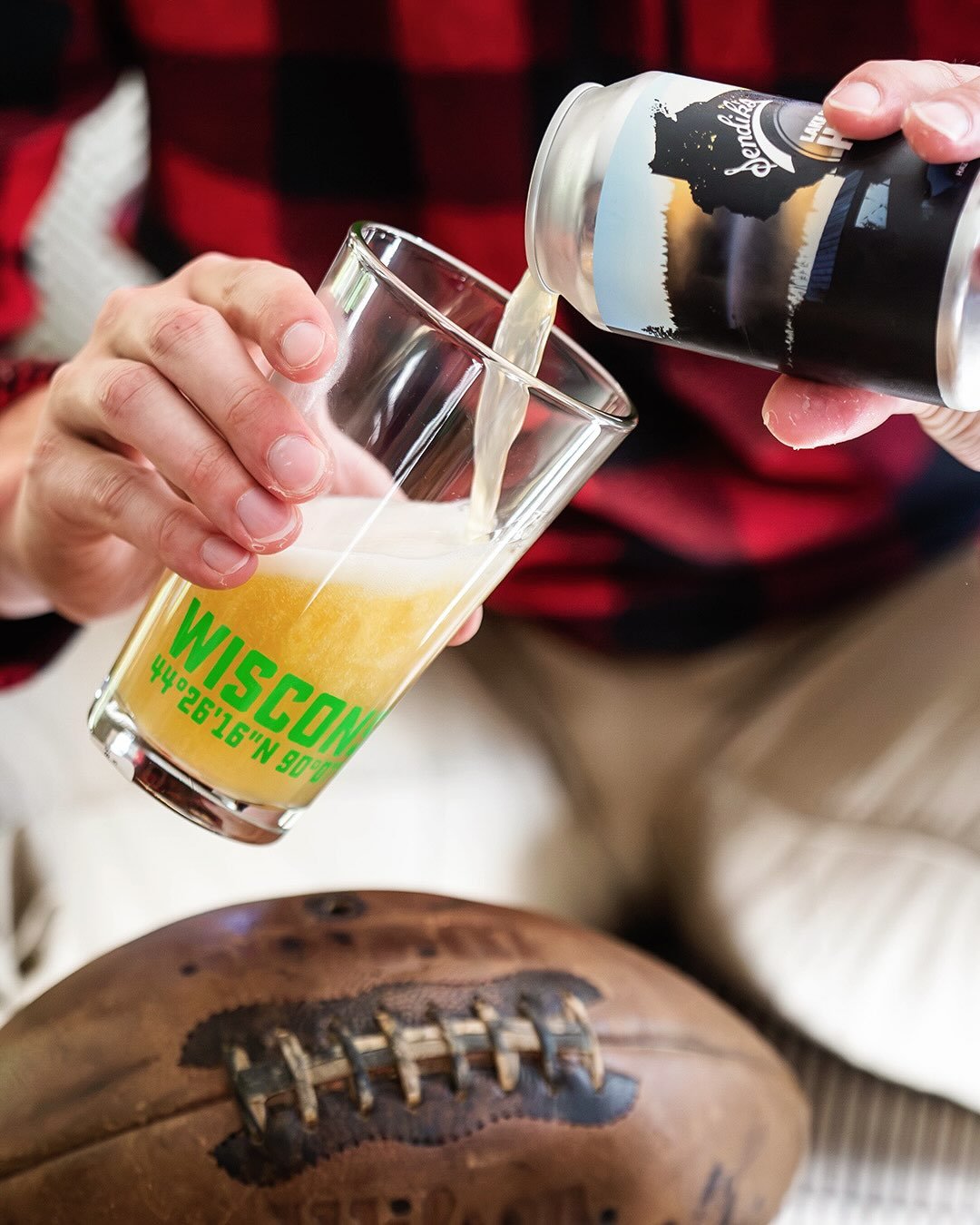Proper glassware for game day! Toast to Wisconsin sports with our signature coordinates pint glass🍻