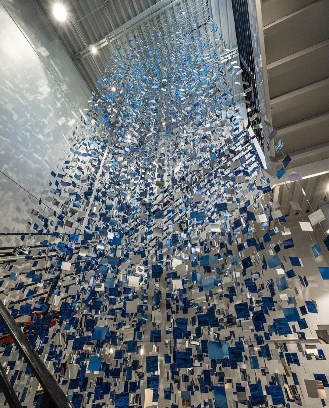 We thought we would share one of our favorite exhibits on this island!! 🏝️

Make sure to take the stairs on your next visit to The Studios of Key West! This installation is made up of thousands of pieces of acrylic and was designed by the talented C