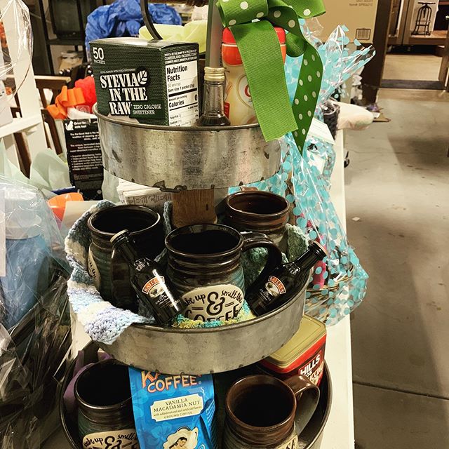Who’s ready for the auction tonight? Here’s a sneak peak at one of our amazing items up for auction. See you tonight at the Waterhole #3 from 6pm-9pm! #sublettecounty #bigpiney #pinedale #raffle #wyoming #thatswy #auction #summer #trip #travel #tourism