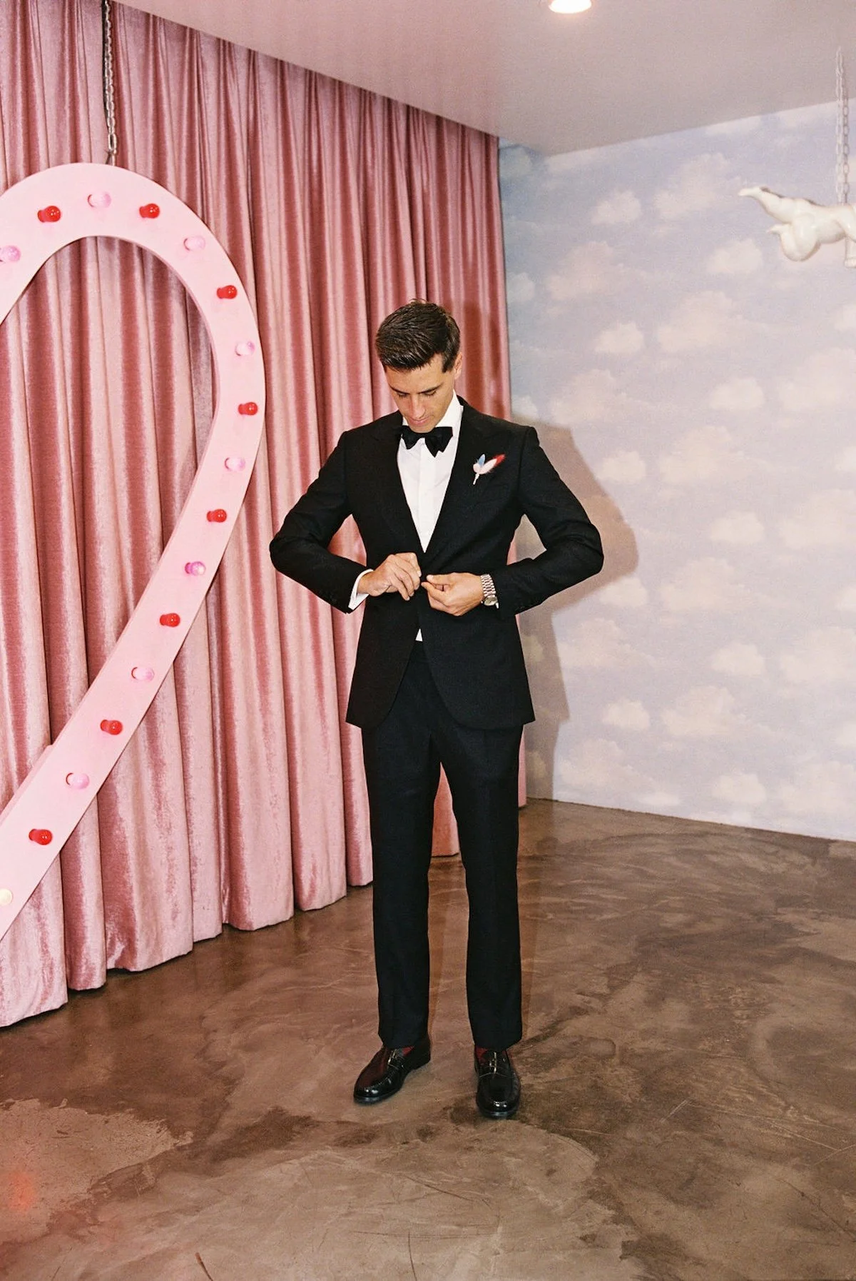 Sure Thing Chapel in Las Vegas Vintage Inspired Elopement11.jpg