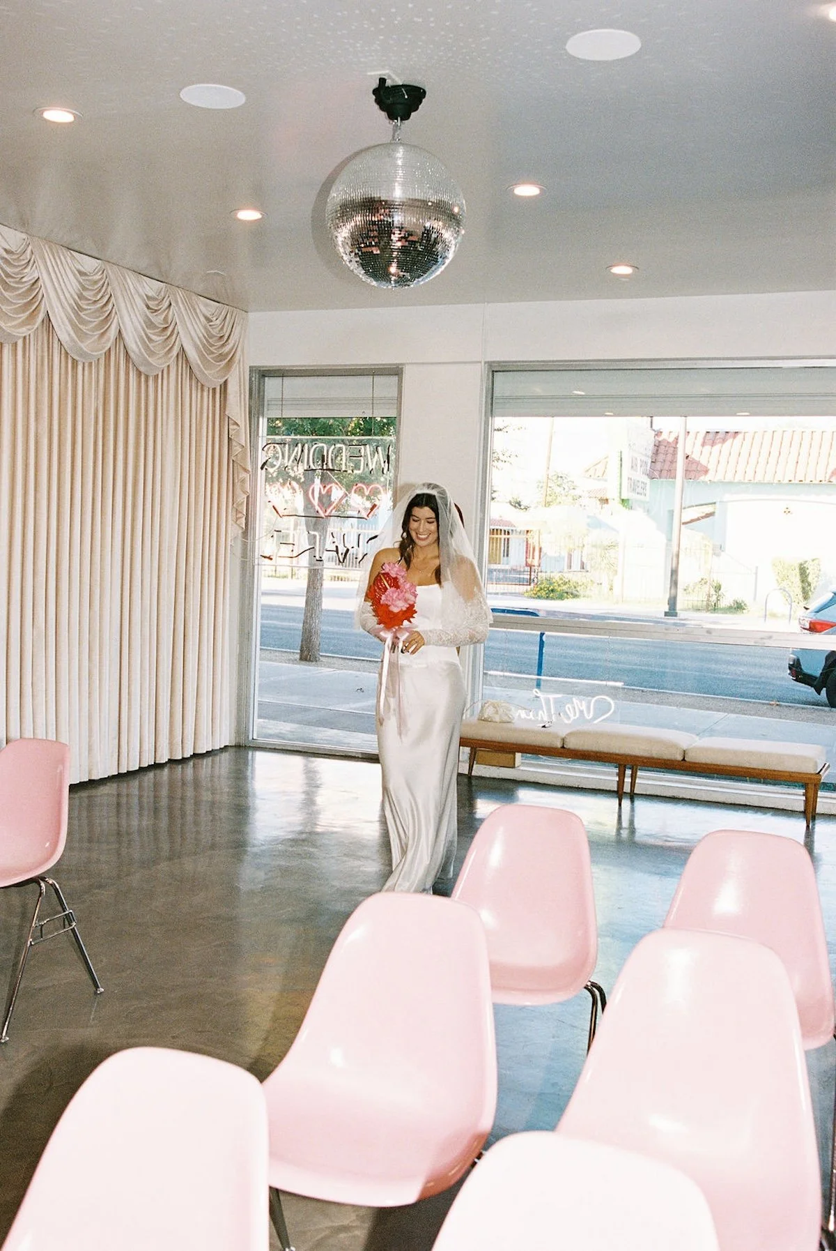 Sure Thing Chapel in Las Vegas Vintage Inspired Elopement12.jpg