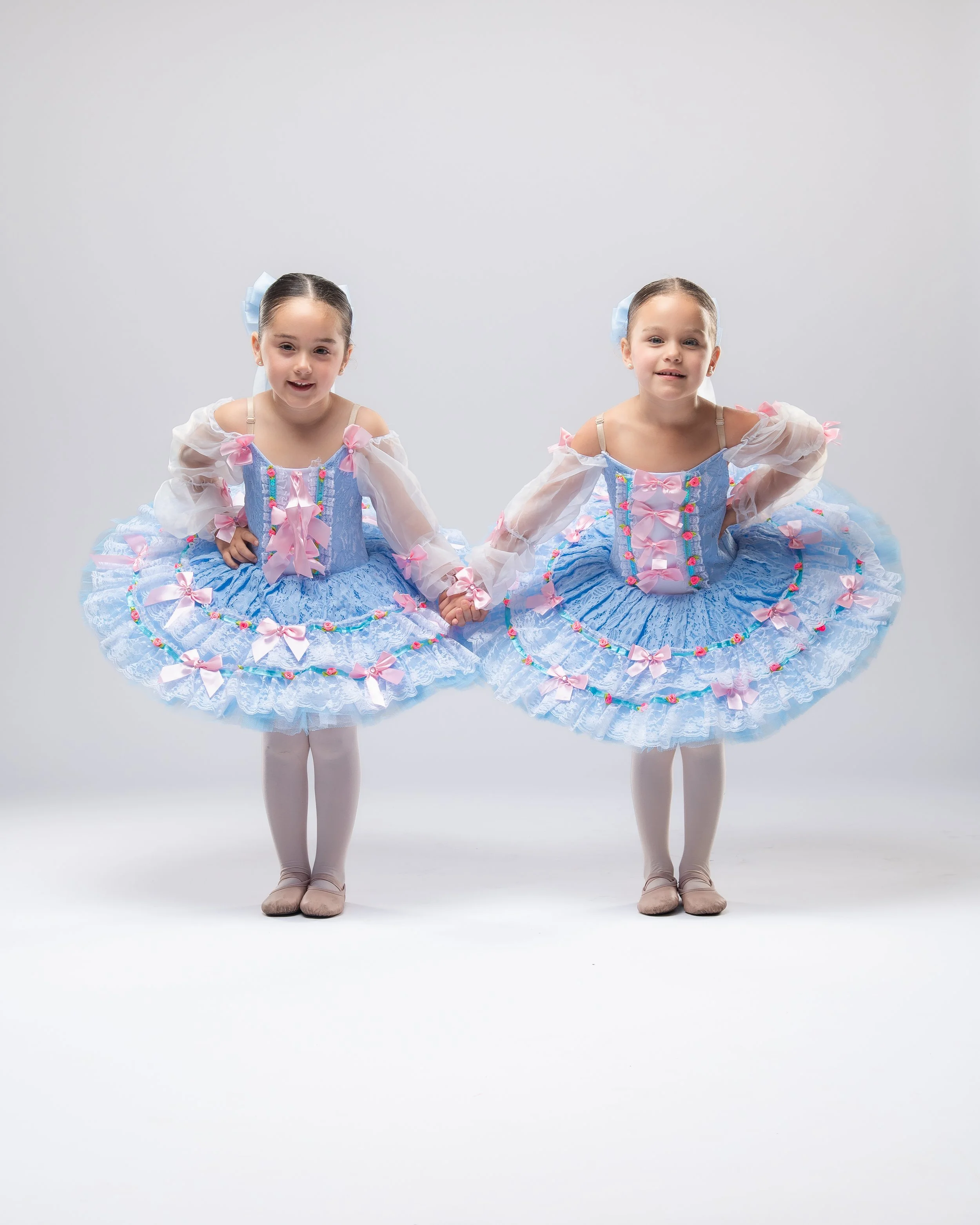 PENELOPE & CHARLOTTE DIAZ - QUARTER007.jpg