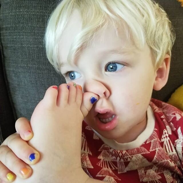 This time at home is for learning new skills 🦶👃🙃
-
-
How is everyone hanging in there?
-
-
#alphakids #mamabear #colorfulkids #creativekids #kidsnailpolish #naturalnailpolish #vegannailpolish #kidsfashion #kidsaccessories #coronaviruswithkids #soc