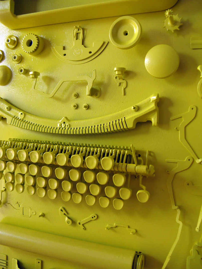 typewriter2.jpg