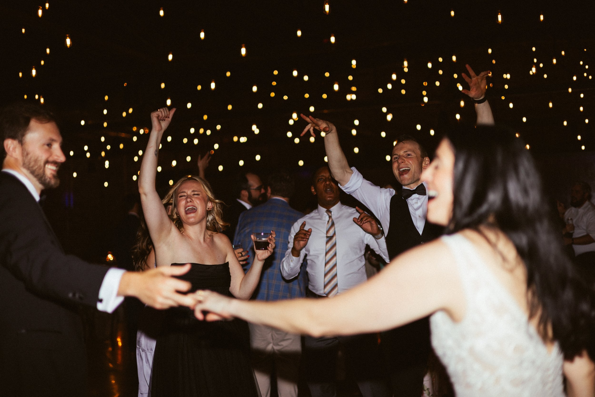 bride and groom photo at downtown Knoxville tn wedding at the press room