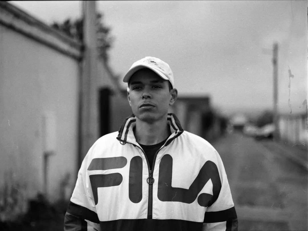 Bray Alleyway 1

@davibeatsp

Mamiya 645 // HP5

Home Dev &amp; scan

#grainisgood #bnwportrait filmphotography #mamiyarb67 #mamiya645 #hp5 #filmportrait #blackandwhite #analoguevibes #thefilmcommunity #istillshootfilm #analogIreland #analogueshooter