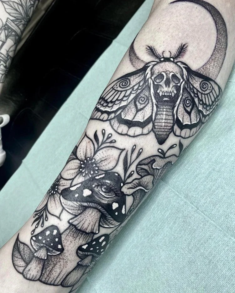 Oak and Ember Tattoo — tattoo shop in Bradley, IL — photo 1