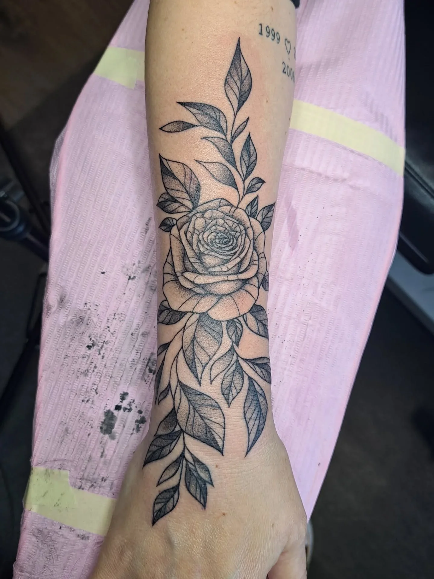One fresh wrist rose for @vaeh.crum 's mom! 🌹So pretty!

#tattoo #tattoos #tattooartist #tattooshop #illinoistattooartist #art #rose #flower