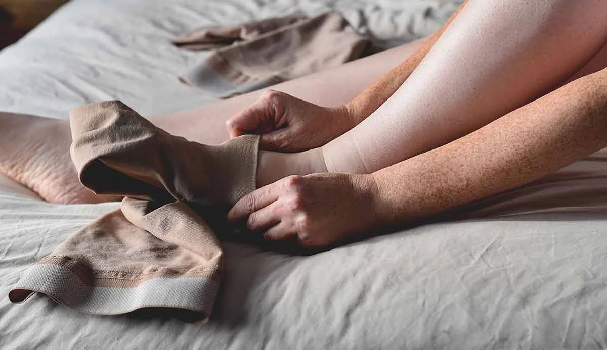 How Do Compression Stockings Work?