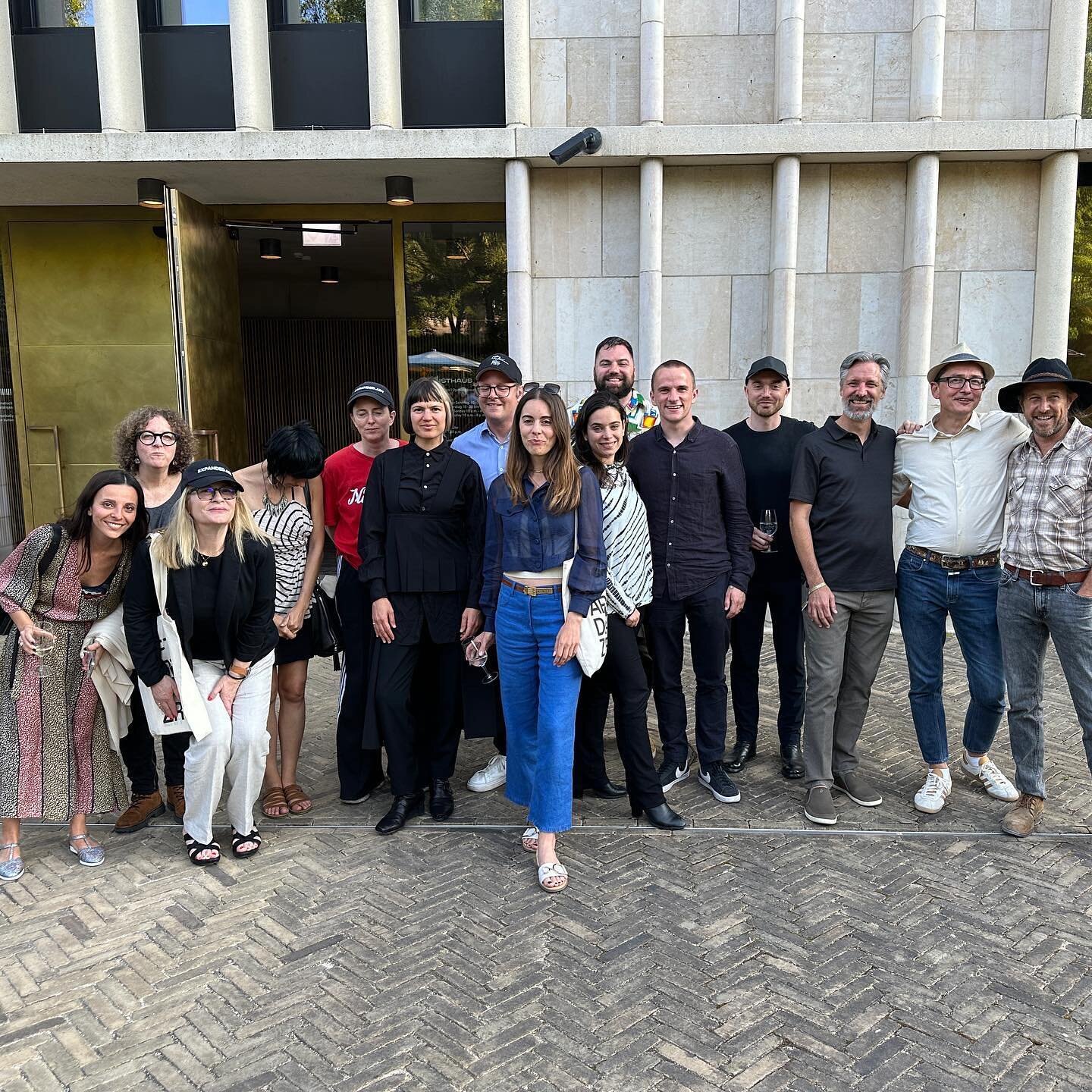 What an inspiring group! Dreamy to be discussing digital art all day 🌟 with openness and curiosity 🤍 So much learned! So much said! So much to do! Thank you @nftartday.zrh #tiflovesart #tifandart