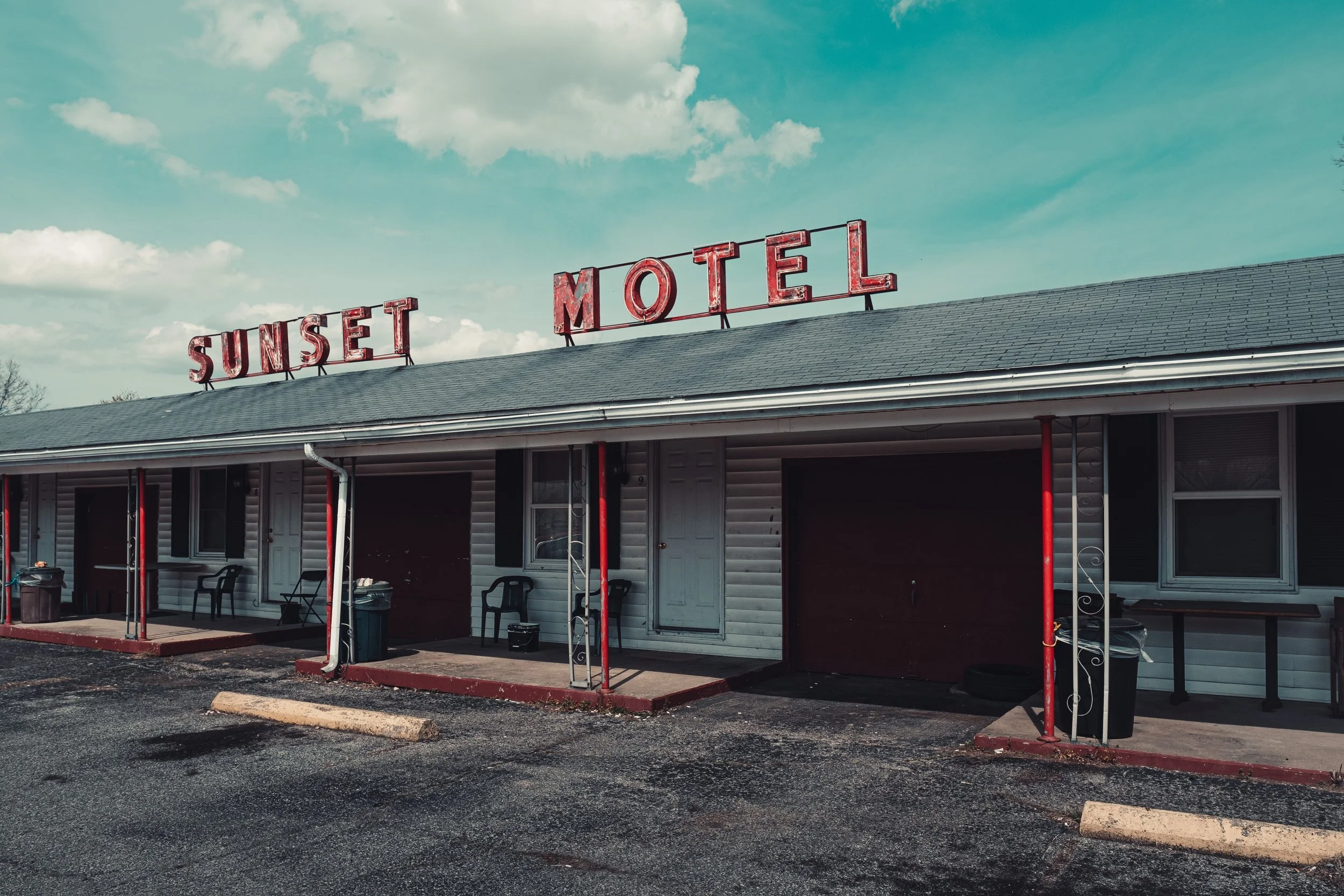 Writing Exercises: Revisiting Raymond Carver