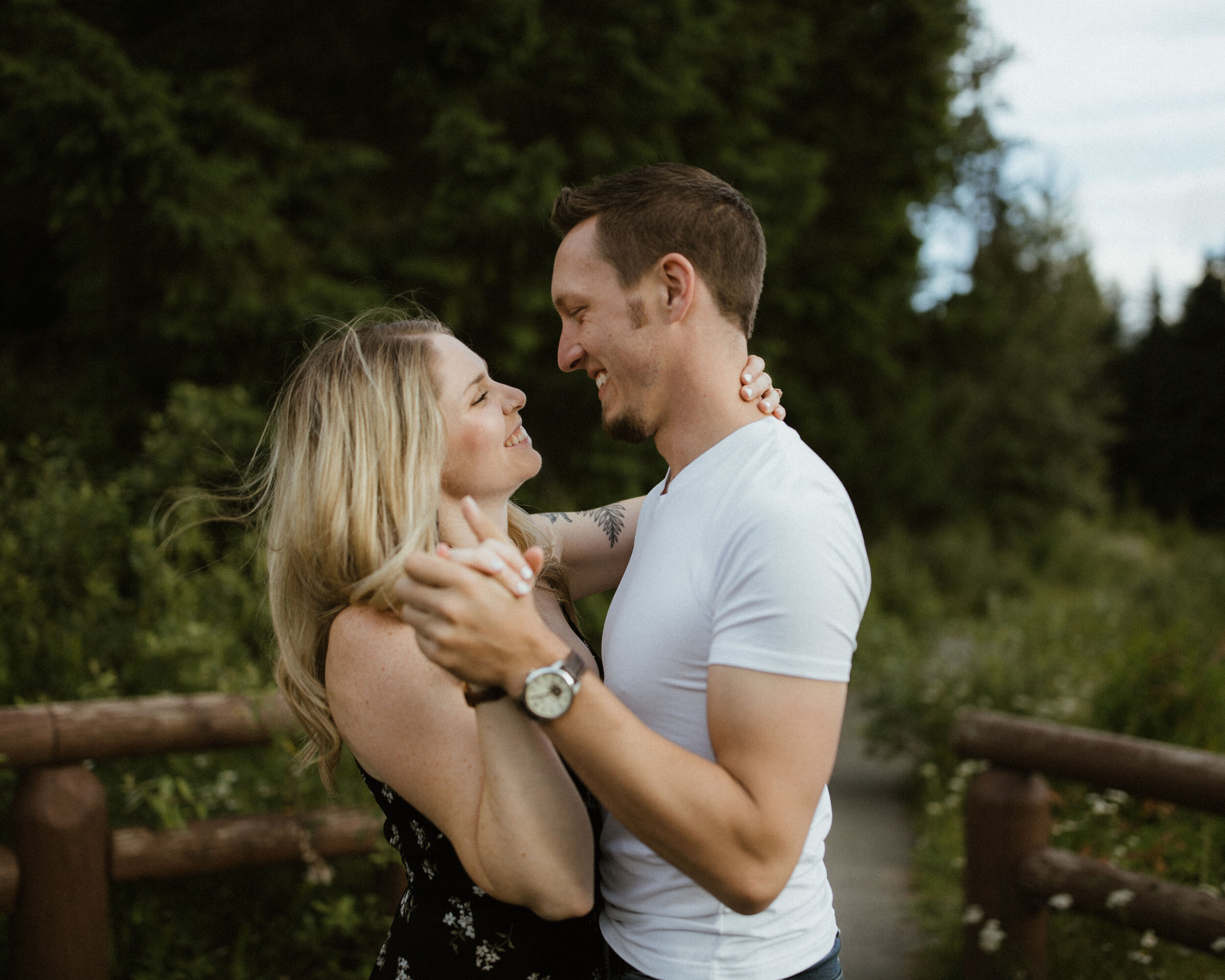 Gold_Creek_Pond_Engagement_photos_183.jpg