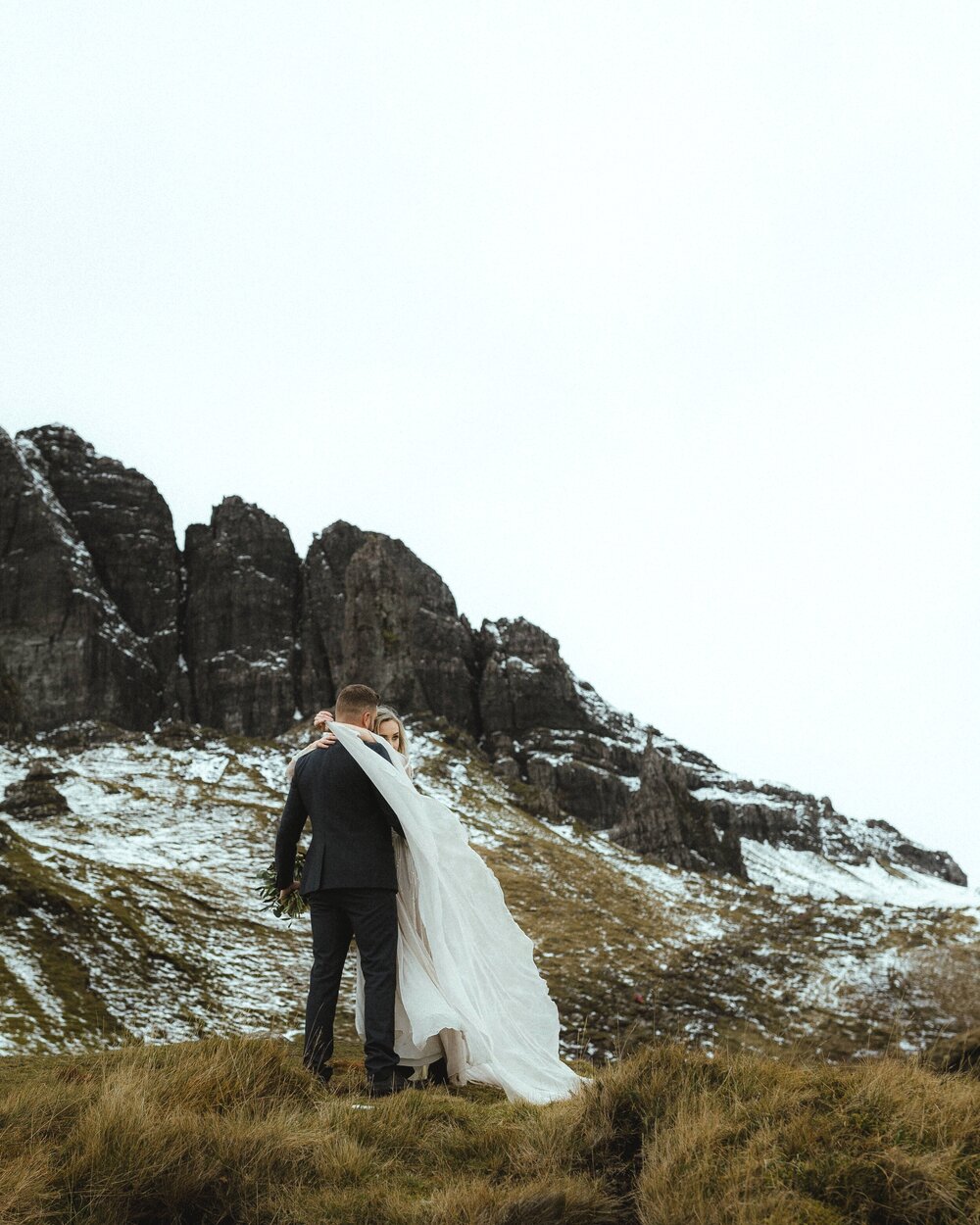 Isle_of_Skye_Storr_elopement_photos_7.jpg