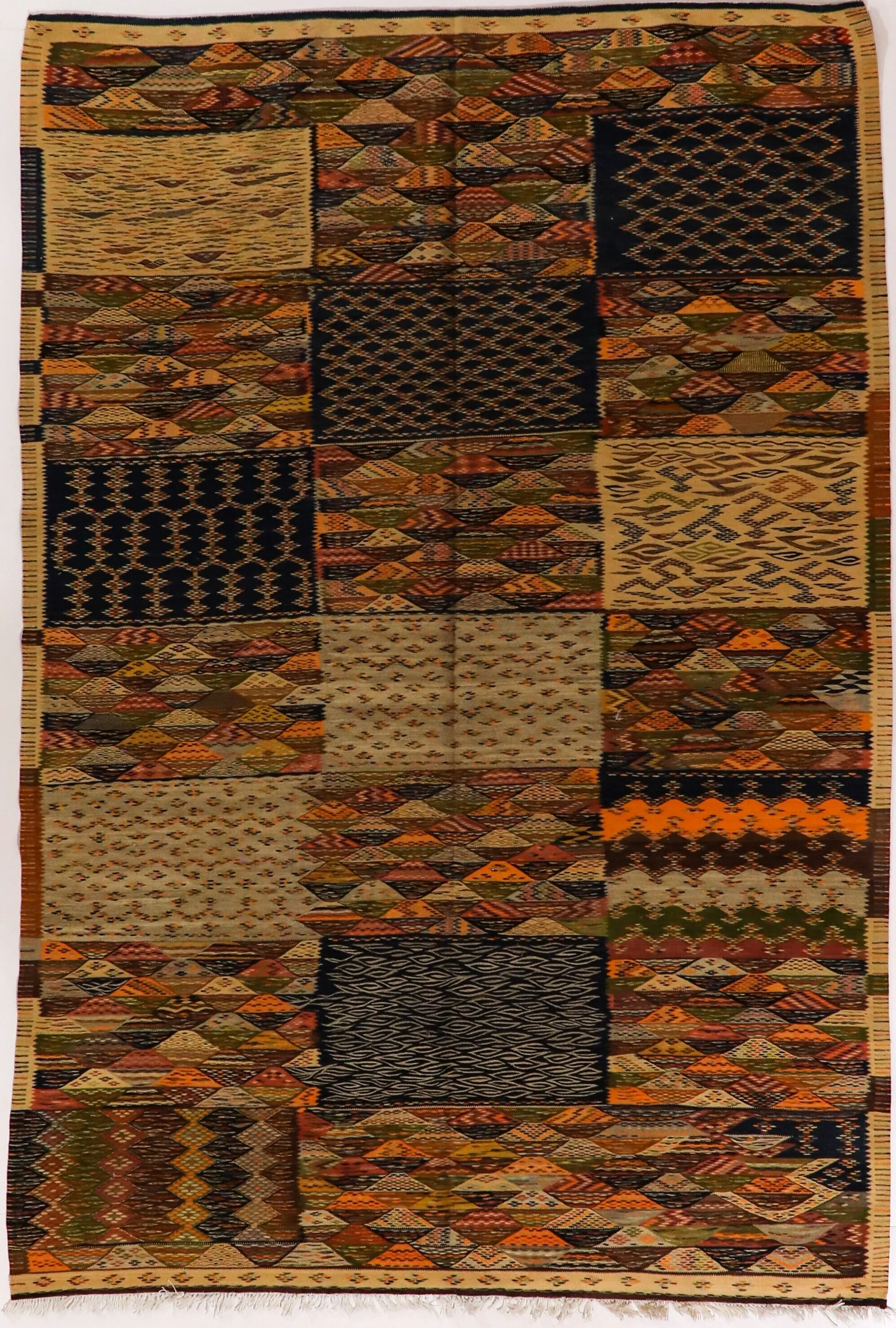 Berber Contemporary kilim - The Largest Carpet shop - Les Nomades De Marrakech