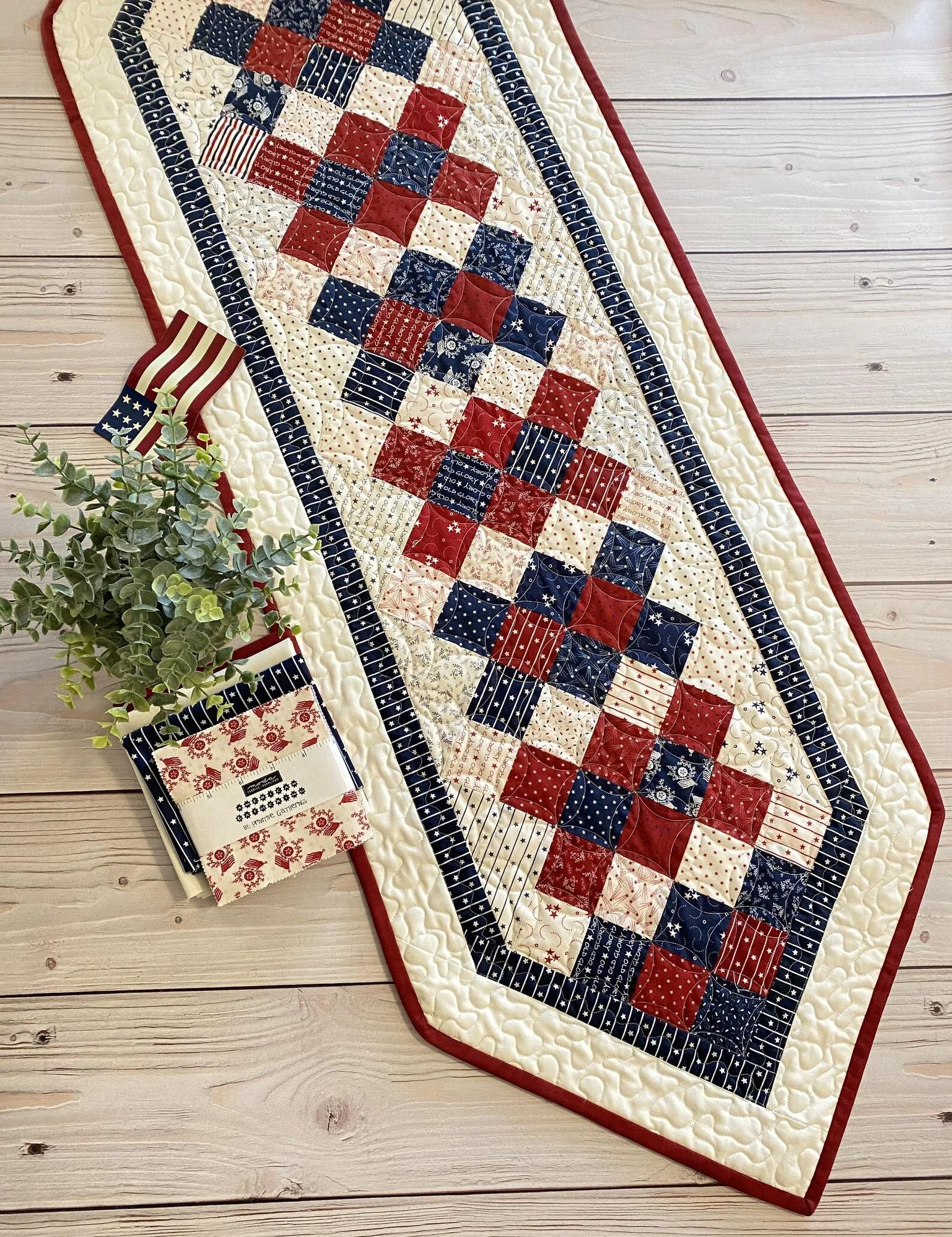   AMERICAN GATHERING Quilt Runner Pattern  