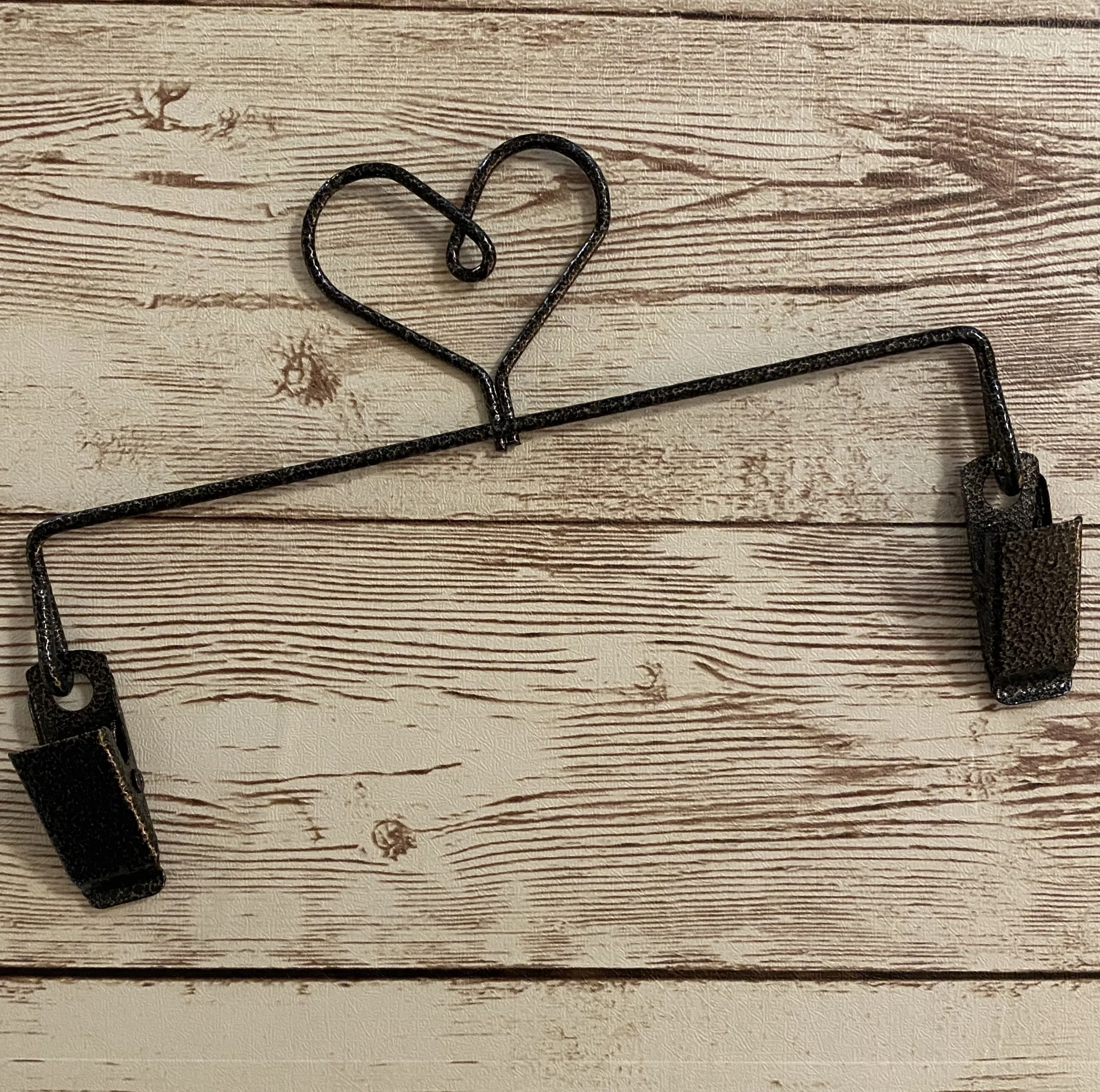 Heart quilt/applique hanger