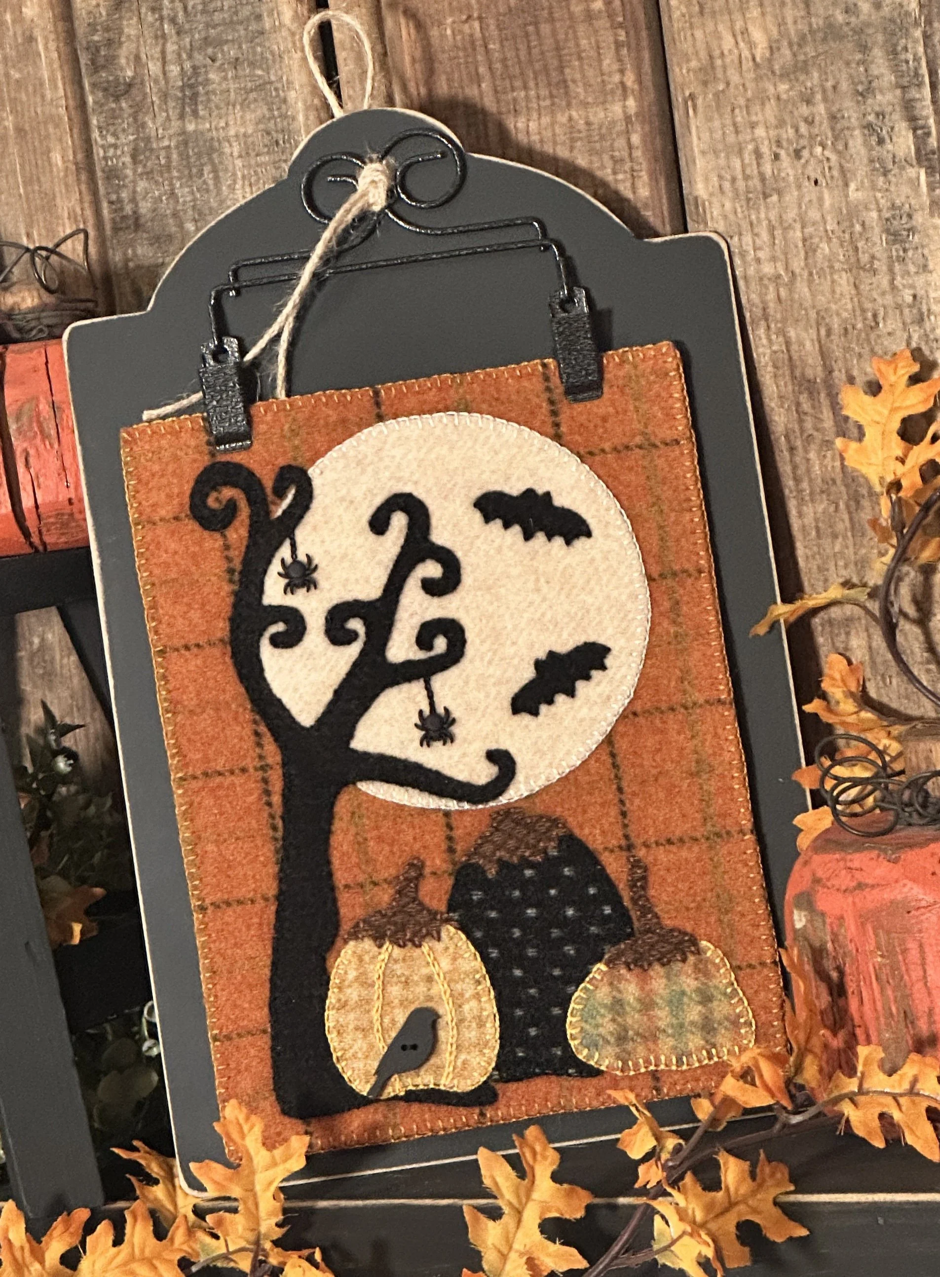 HAUNTED - download pdf pattern