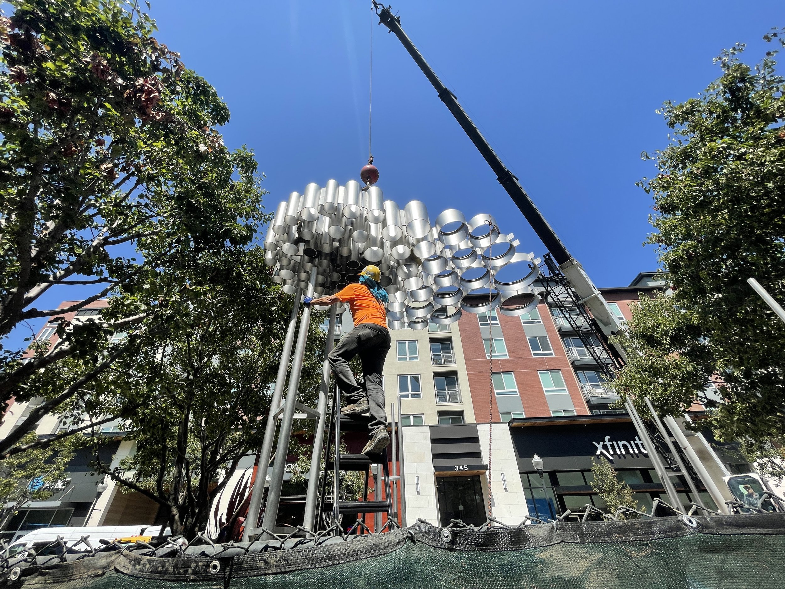 FUTUREFORMS_1000 Suns_Install_02.JPG
