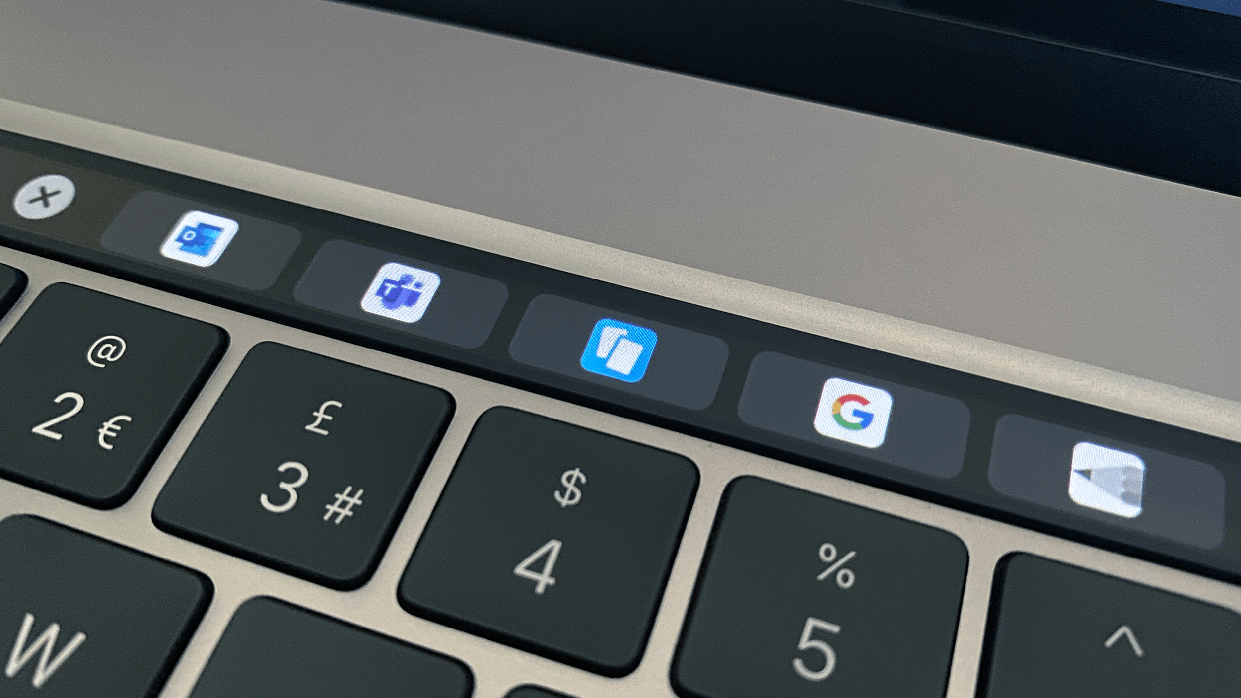 Project-Central-MacBook-Touch-Bar-SFW.png