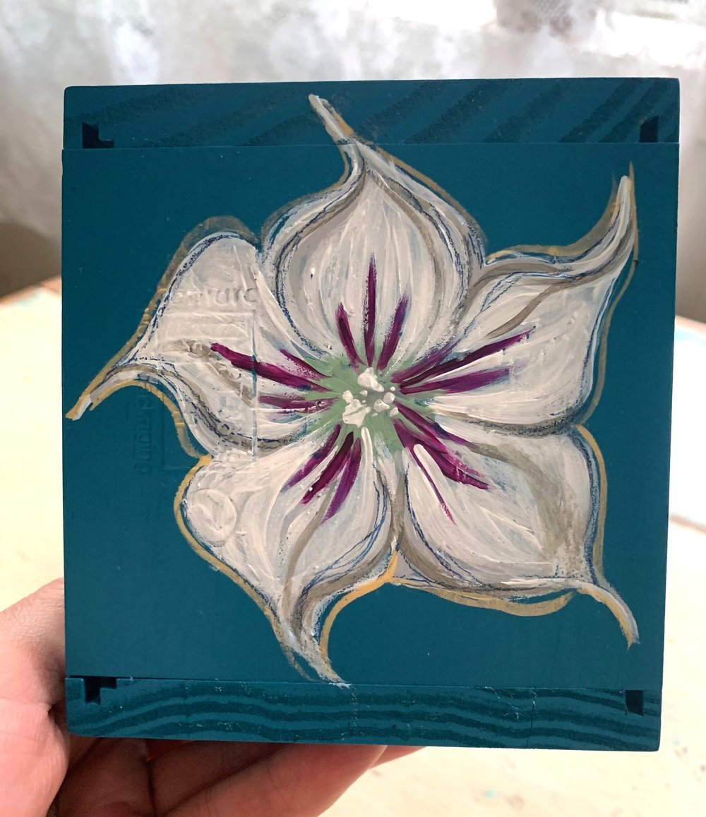 MoonAltar_Moonflower.jpg