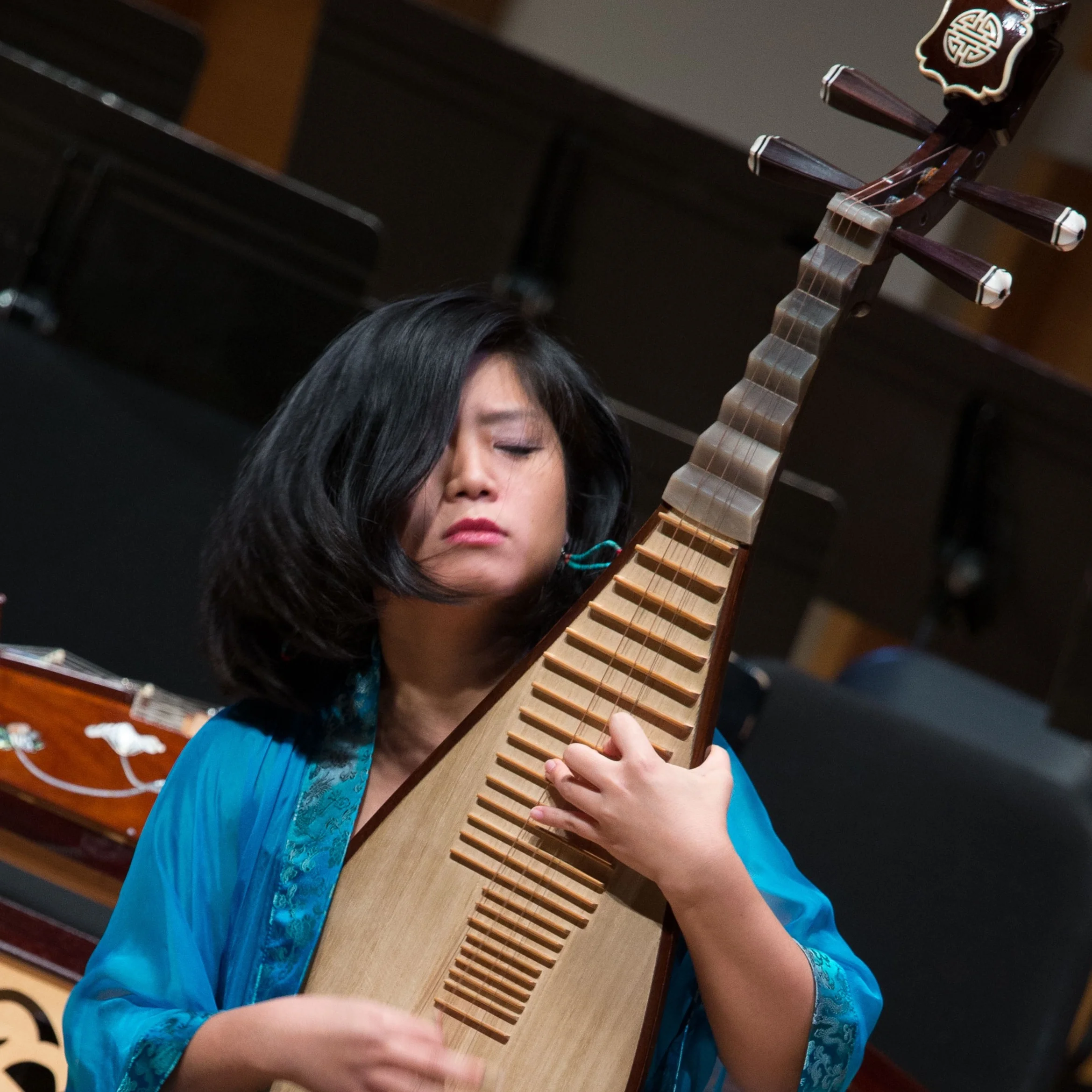 Yi Zhou, Pipa