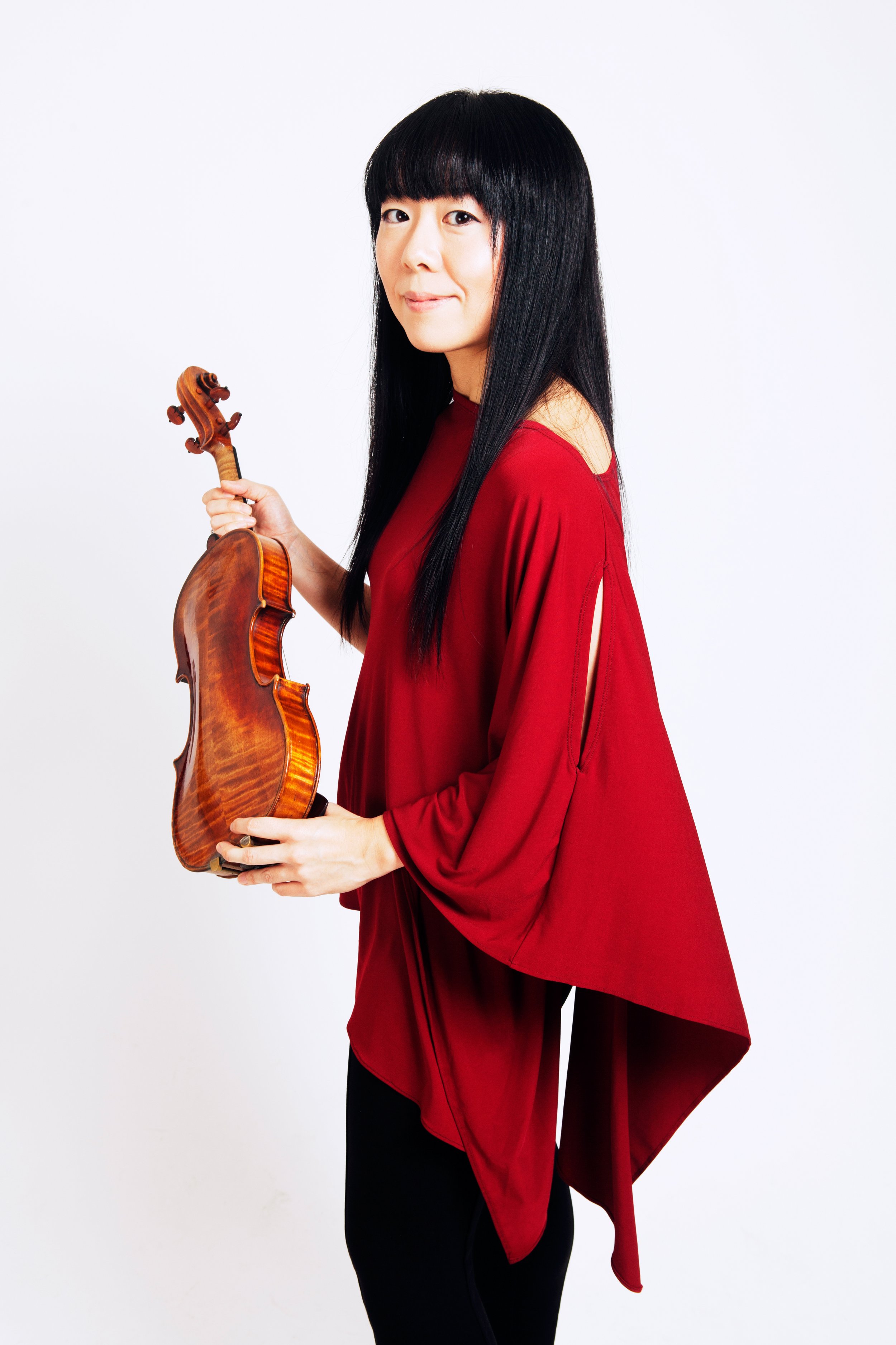 Keiko Tokunaga, violin