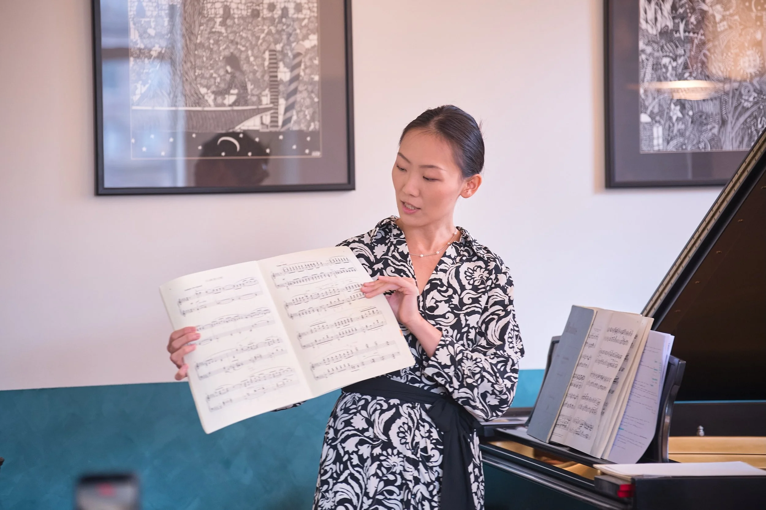 Throwing it back to an afternoon at Between The Bars 🎹✨

What happens when you step into the role of conductor?

With pianist Richarlita You, our guests explored how a simple shift in direction, emotion, or interpretation could transform the same pi