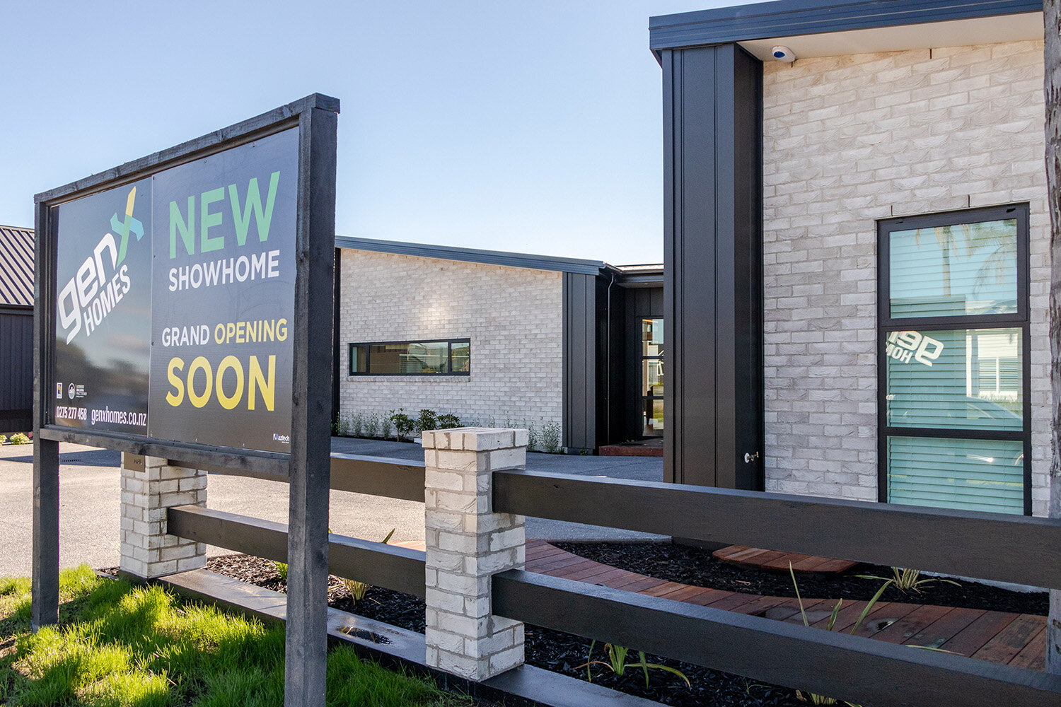 115 Blvd Front view with signage.jpg