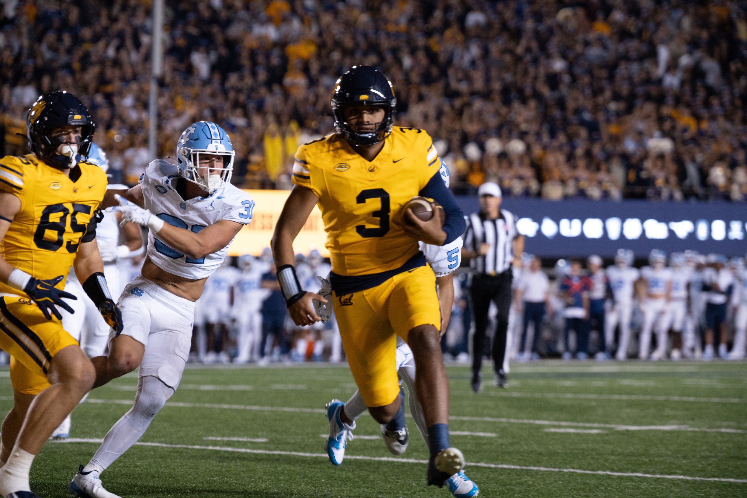 California Golden Bears quarterback Jaron-Keawe Sagapolutele (3)___20251017__193608B.JPG
