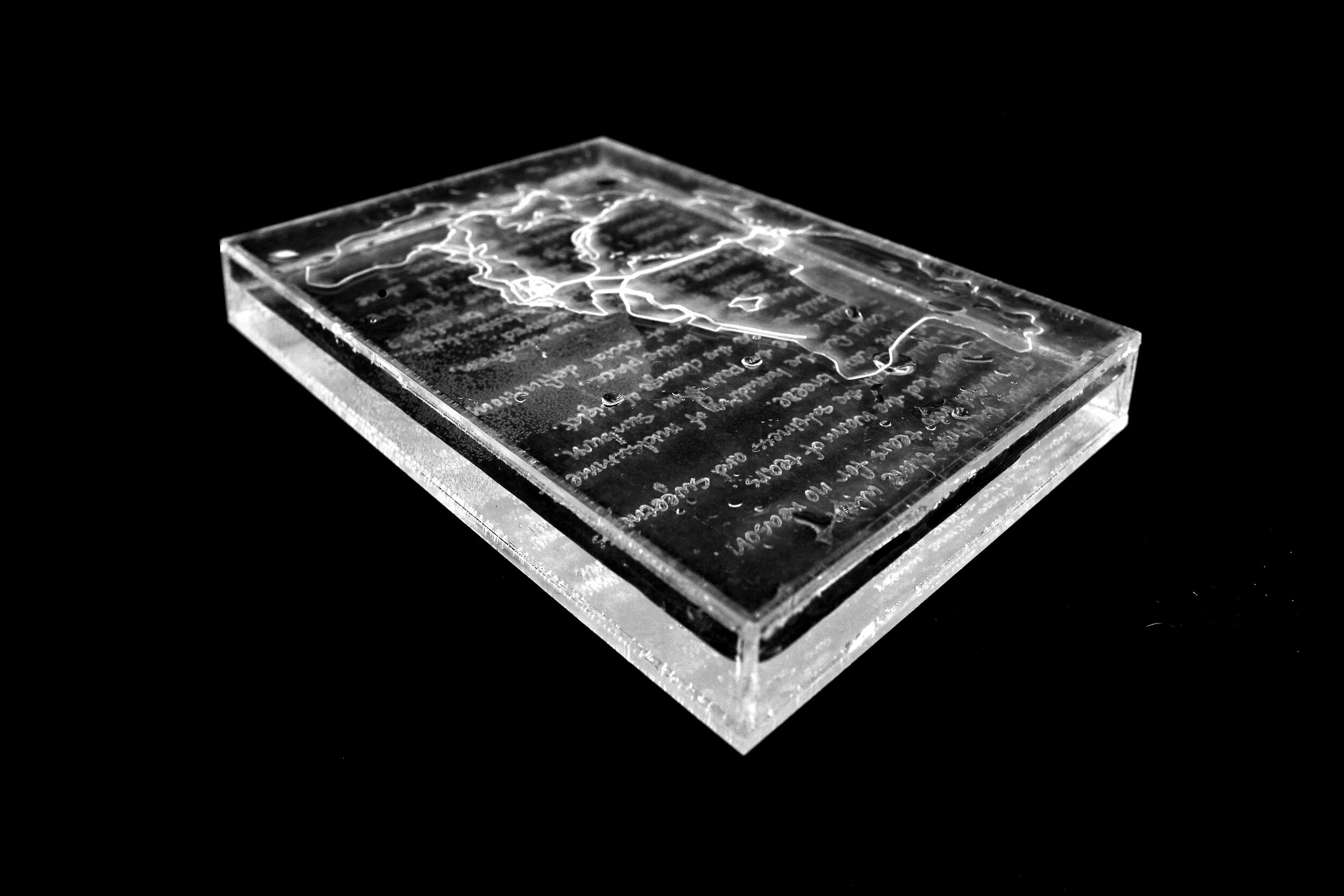 WENG_Yufei_The_Tear_Book (2).jpg