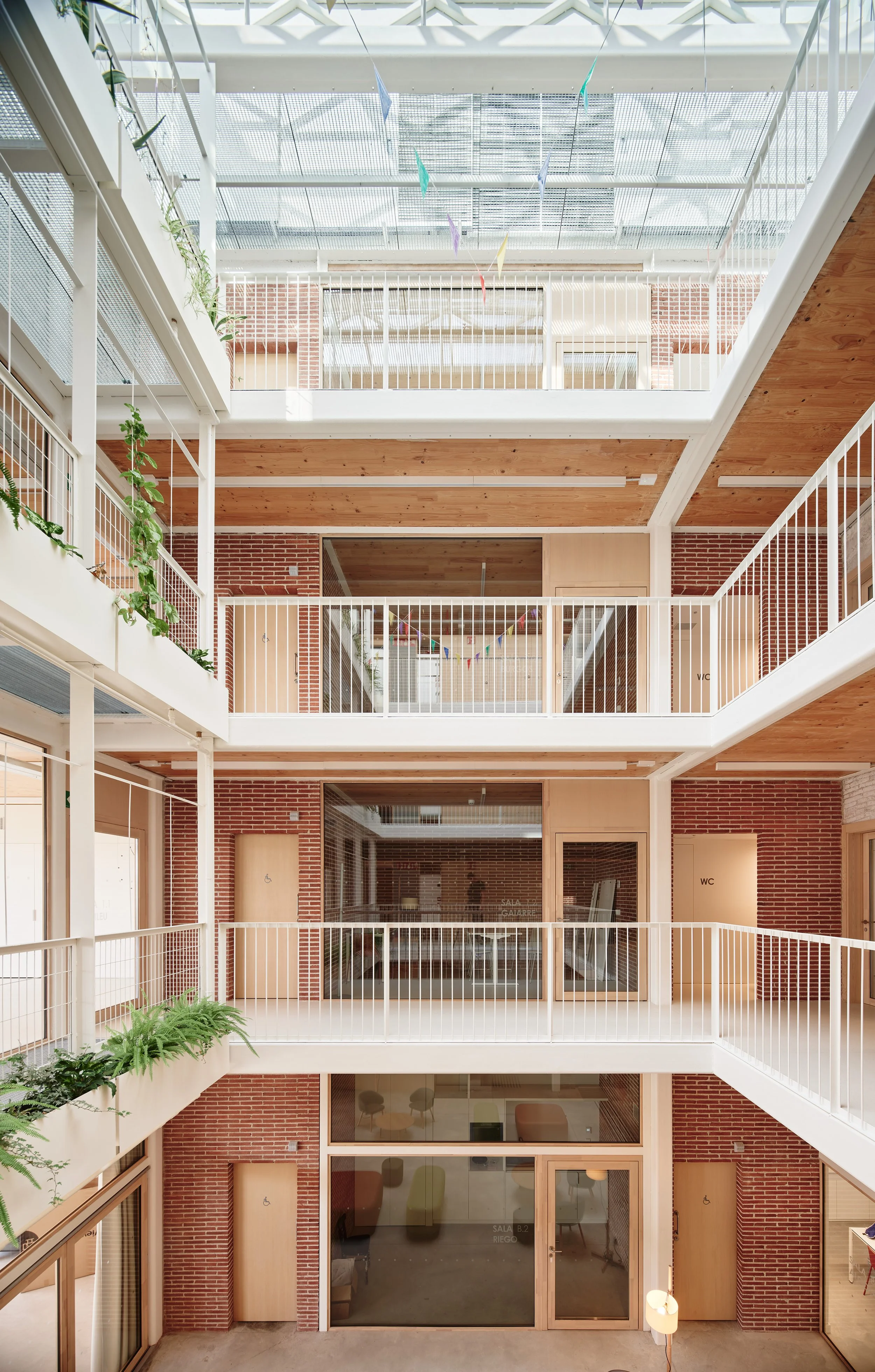 CENTRE OLZINELLES 17.jpg