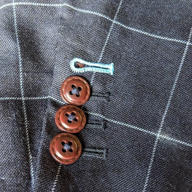 If you add details on your bespoke suit. Change it to stand out. 
#dappertodetails

__________________
#detailsmatter #classydapper #pocketsquare #lapelpins #dapper #dappermen#dapperman#denofmen#mensfashion#mensfashionpost
#menwithstyle#dapperstyle#d