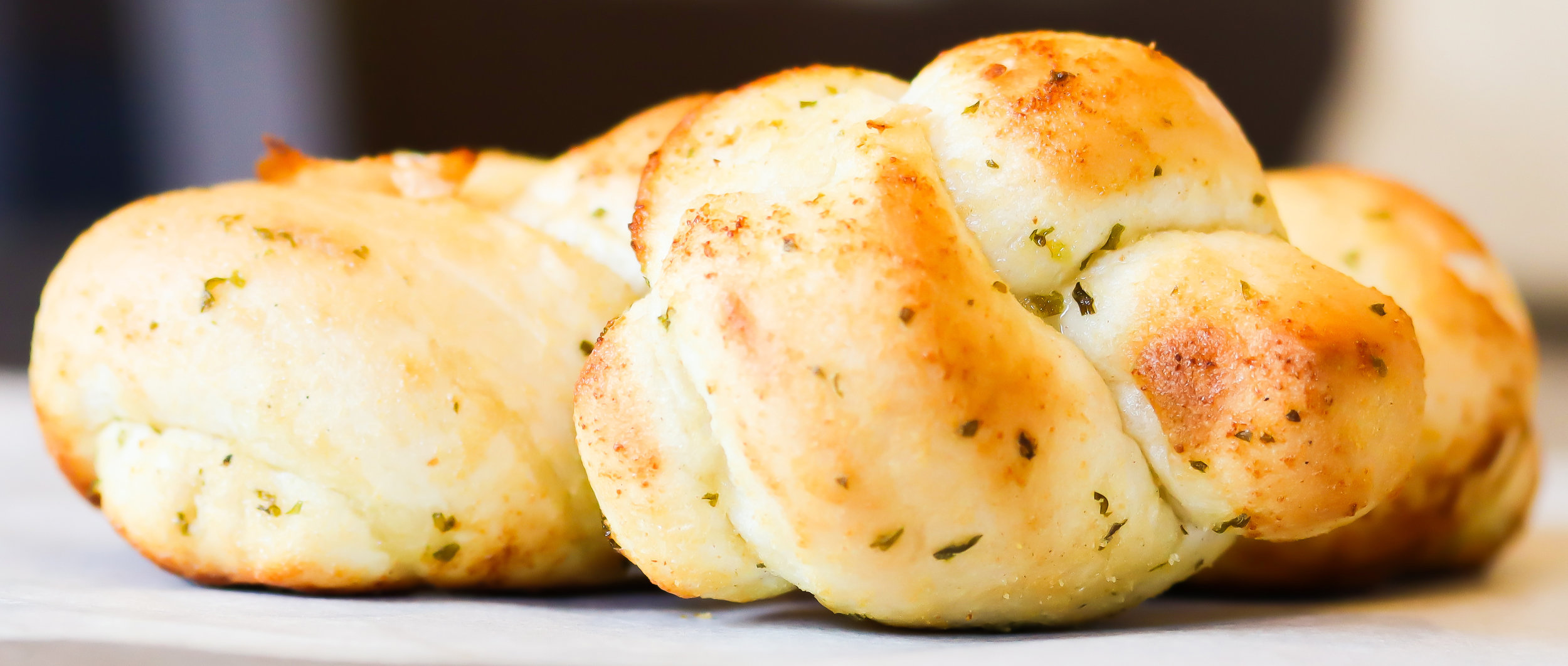 Side_Garlic Knots.jpg