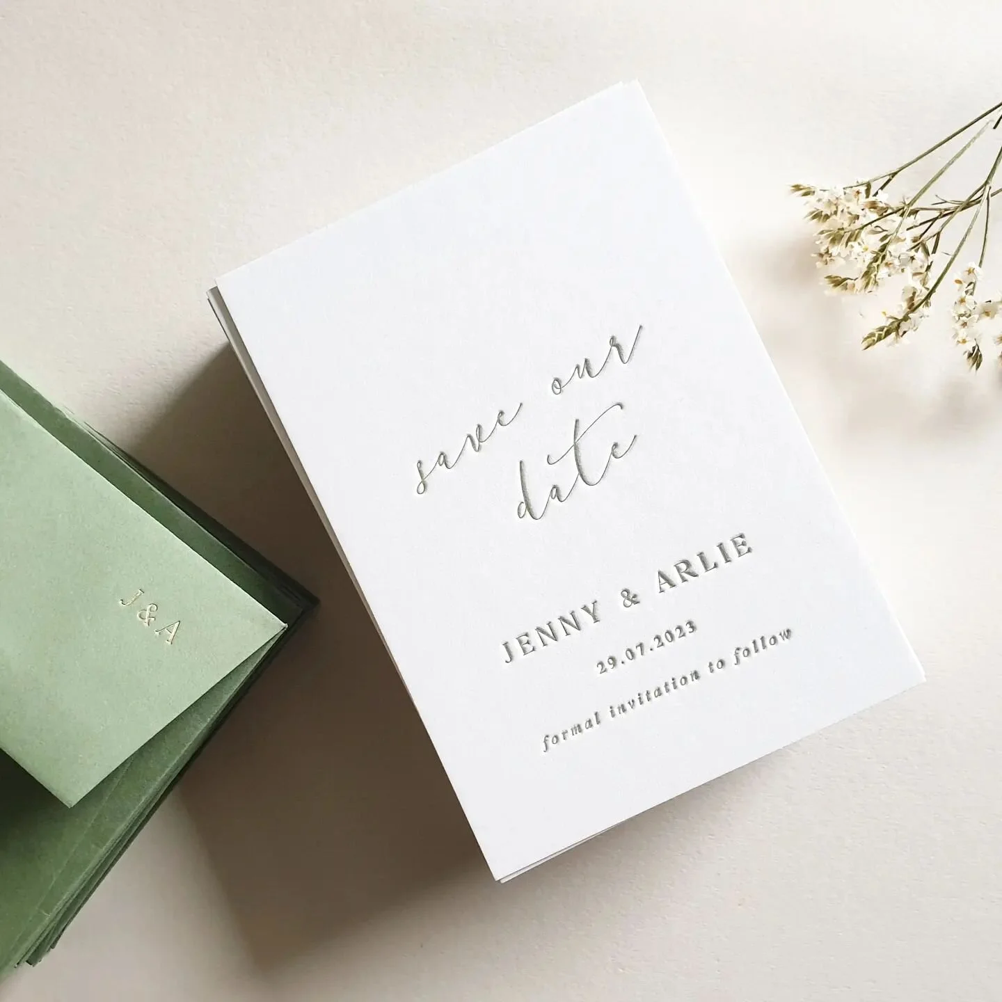 Our 'Chloe' save the dates in green.

I have been printing everything in various shades of green at the moment and I'm absolutely loving it! 

#letterpresslove 
#letterpressprinter 
#letterpresssavethedate 
#luxuryweddingstationery 
#ladiesofletterpr