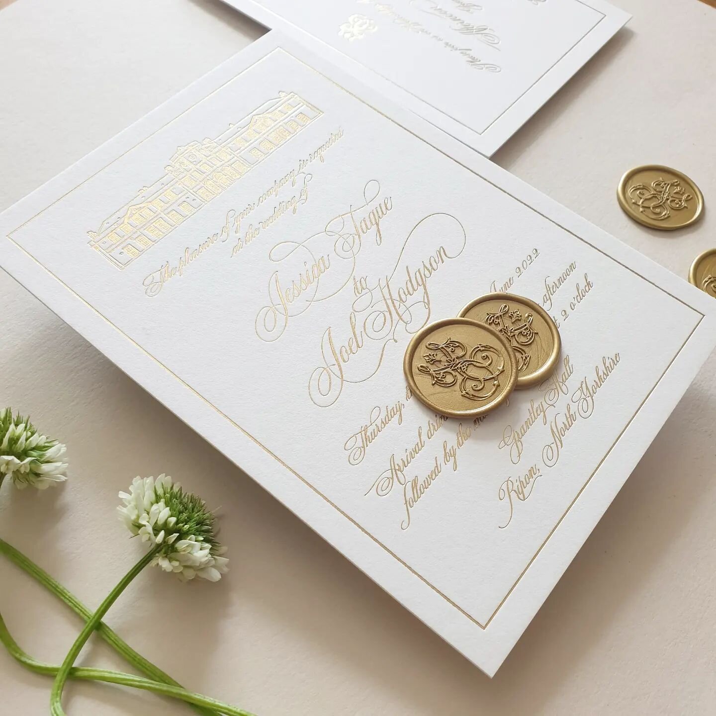 Custom Suite |

One very classy, custom invitation suite for a Grantley Hall wedding. Complete with the most intricate wax seals I've ever made and the most stunning venue illustration by @lilianroseprints who I will always recommend if I can't fit o