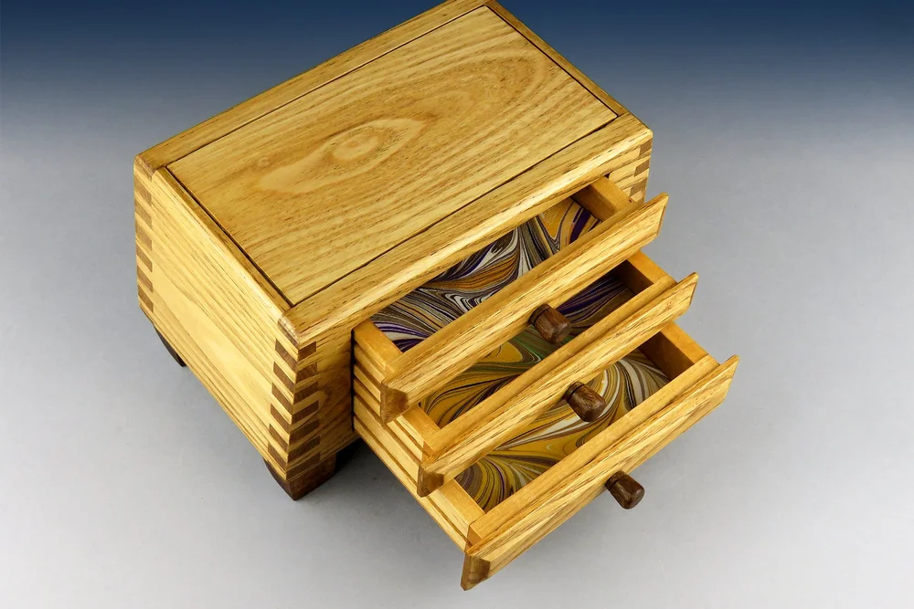 Unusual handmade wooden box of reclaimed American chestnut — Dead Horse ...